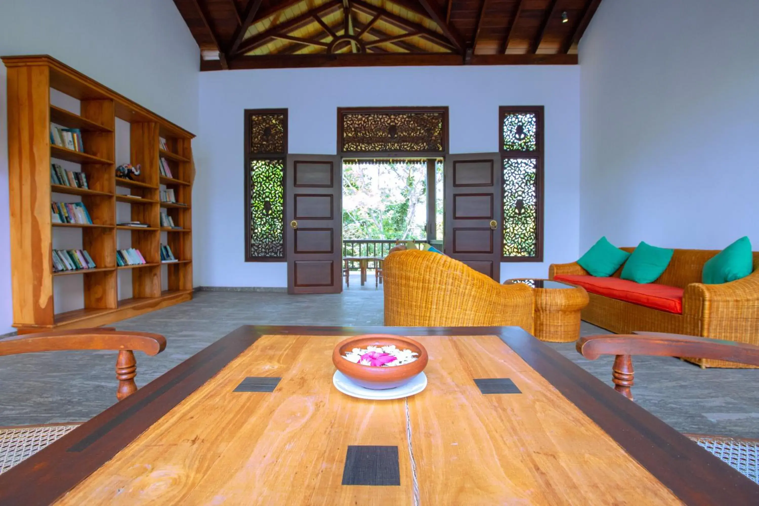 Library, Seating Area in Niyagama House