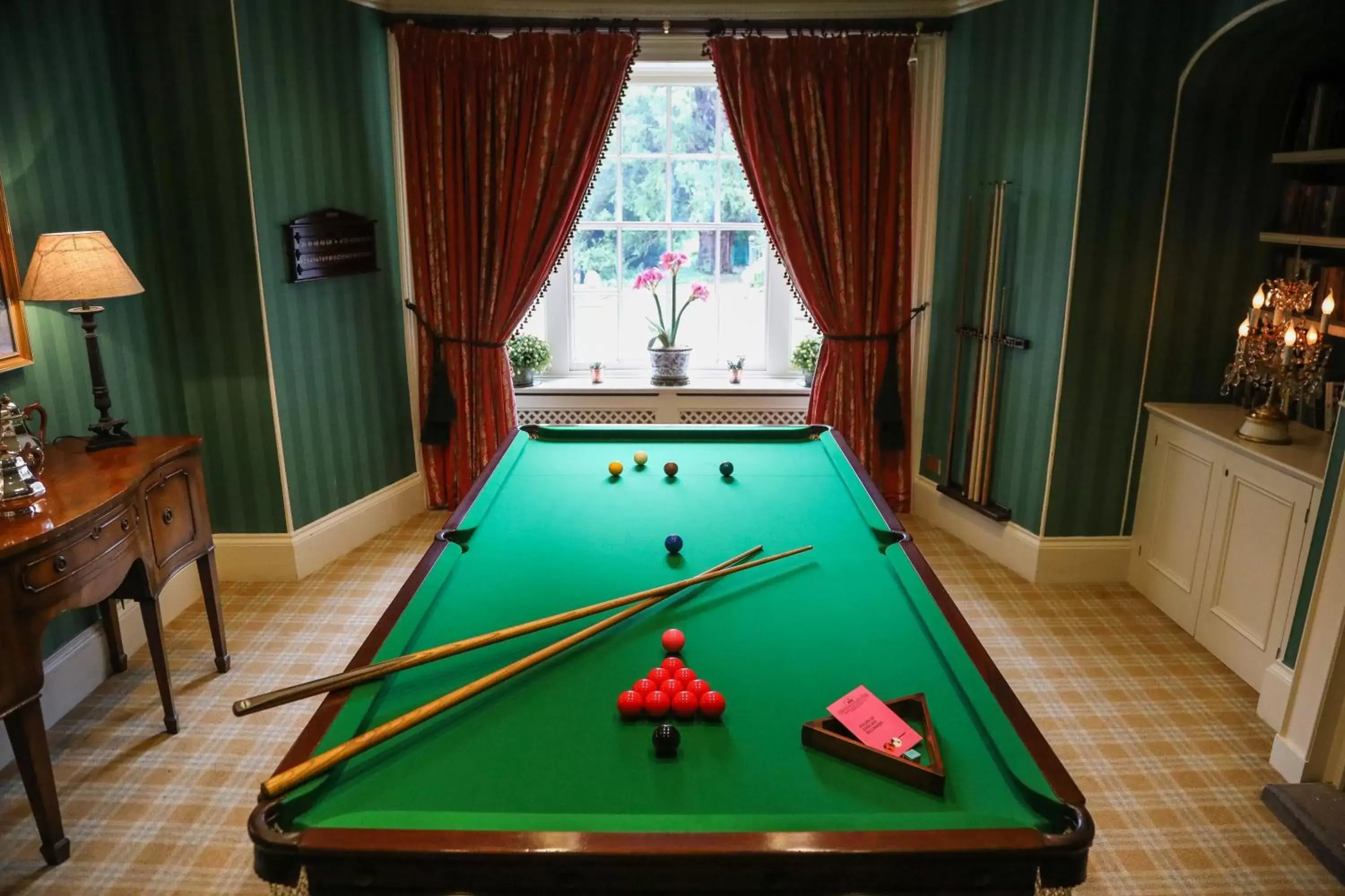 Billiard, Billiards in The Eastbury & Spa