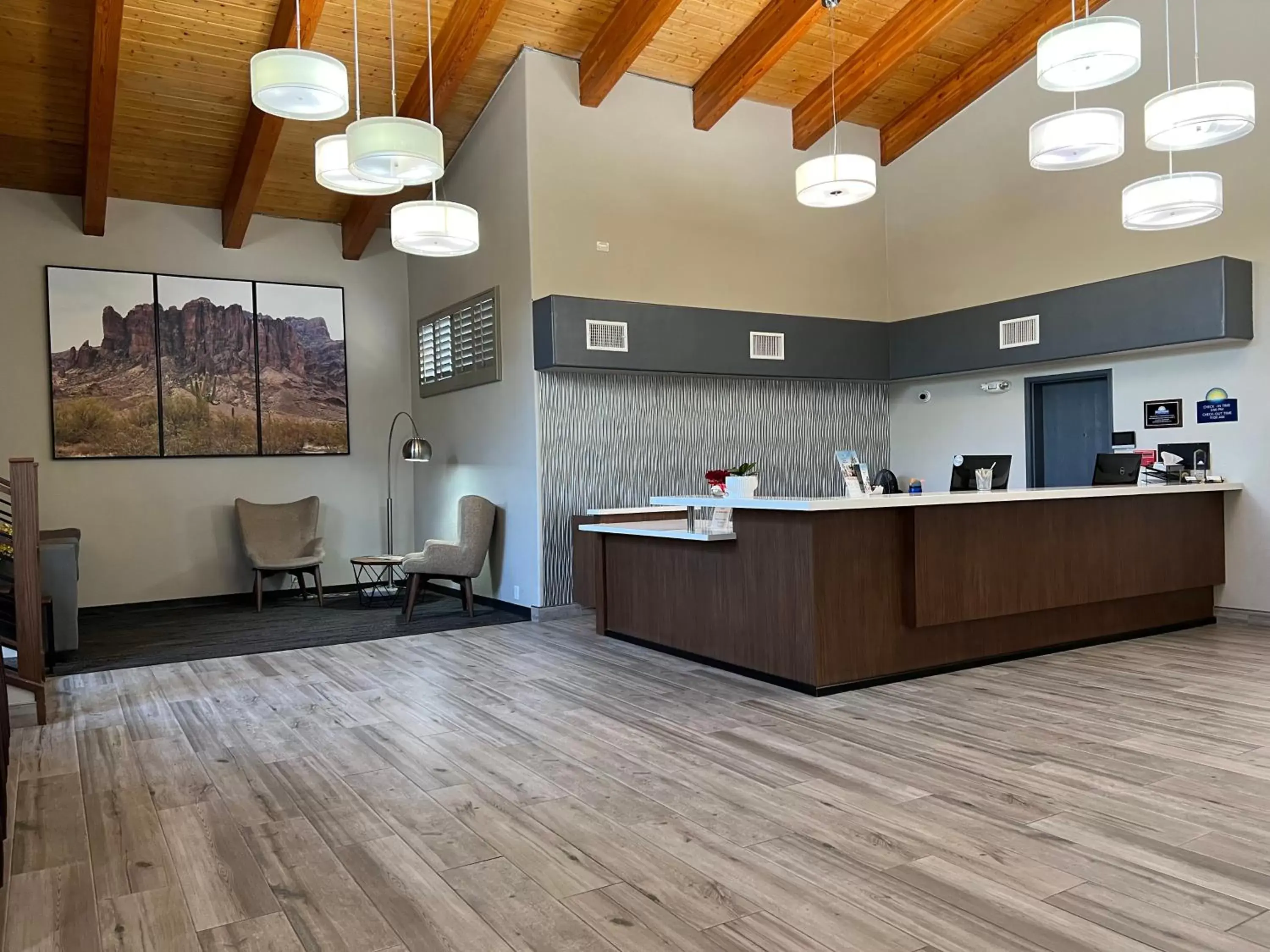 Lobby or reception in Days Inn & Suites by Wyndham Mesa Near Phoenix Lobby or reception in Days Inn & Suites by Wyndham Mesa Near Phoenix
