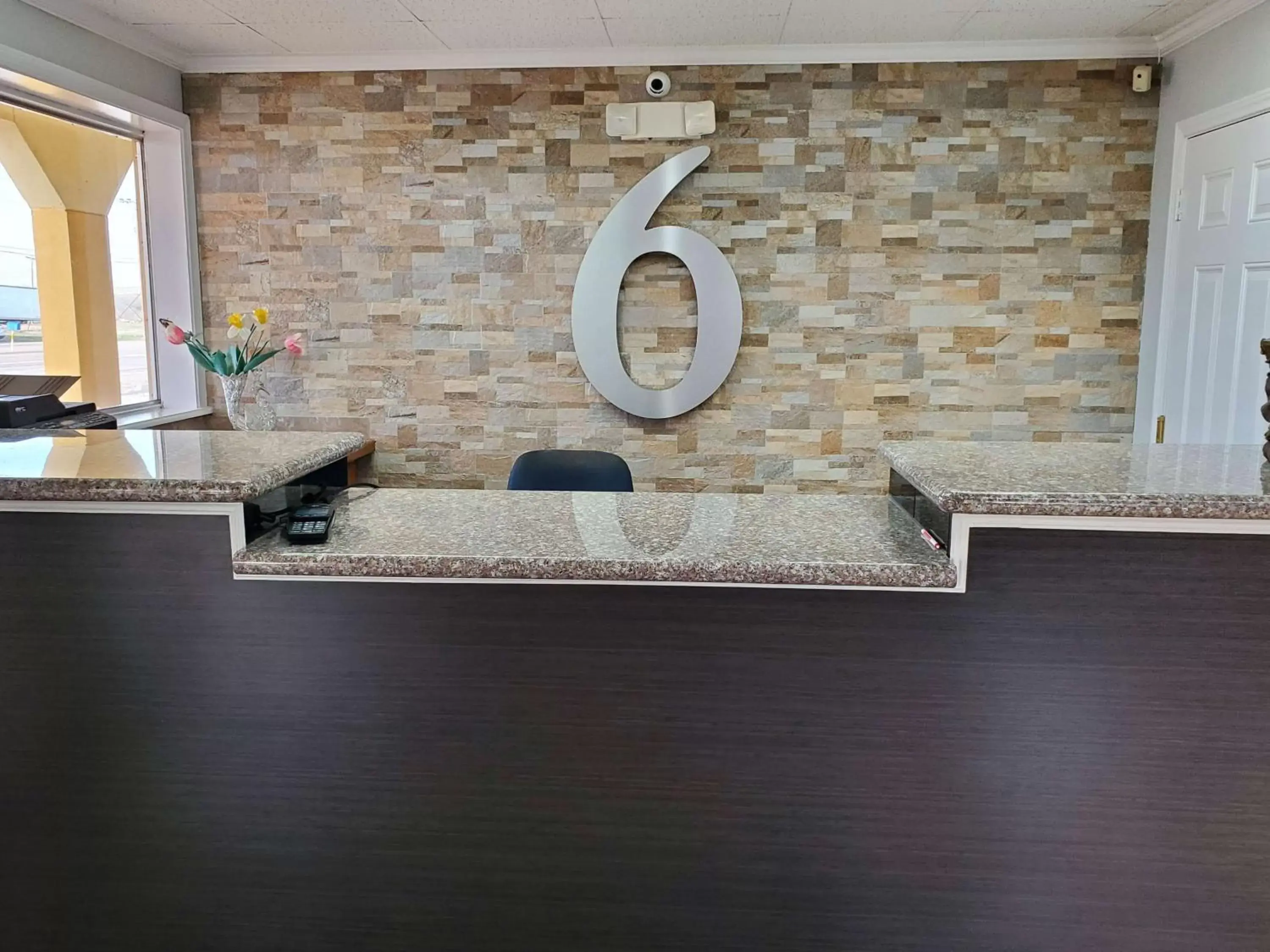 Lobby or reception in Motel 6 Shamrock TX Lobby or reception in Motel 6 Shamrock TX