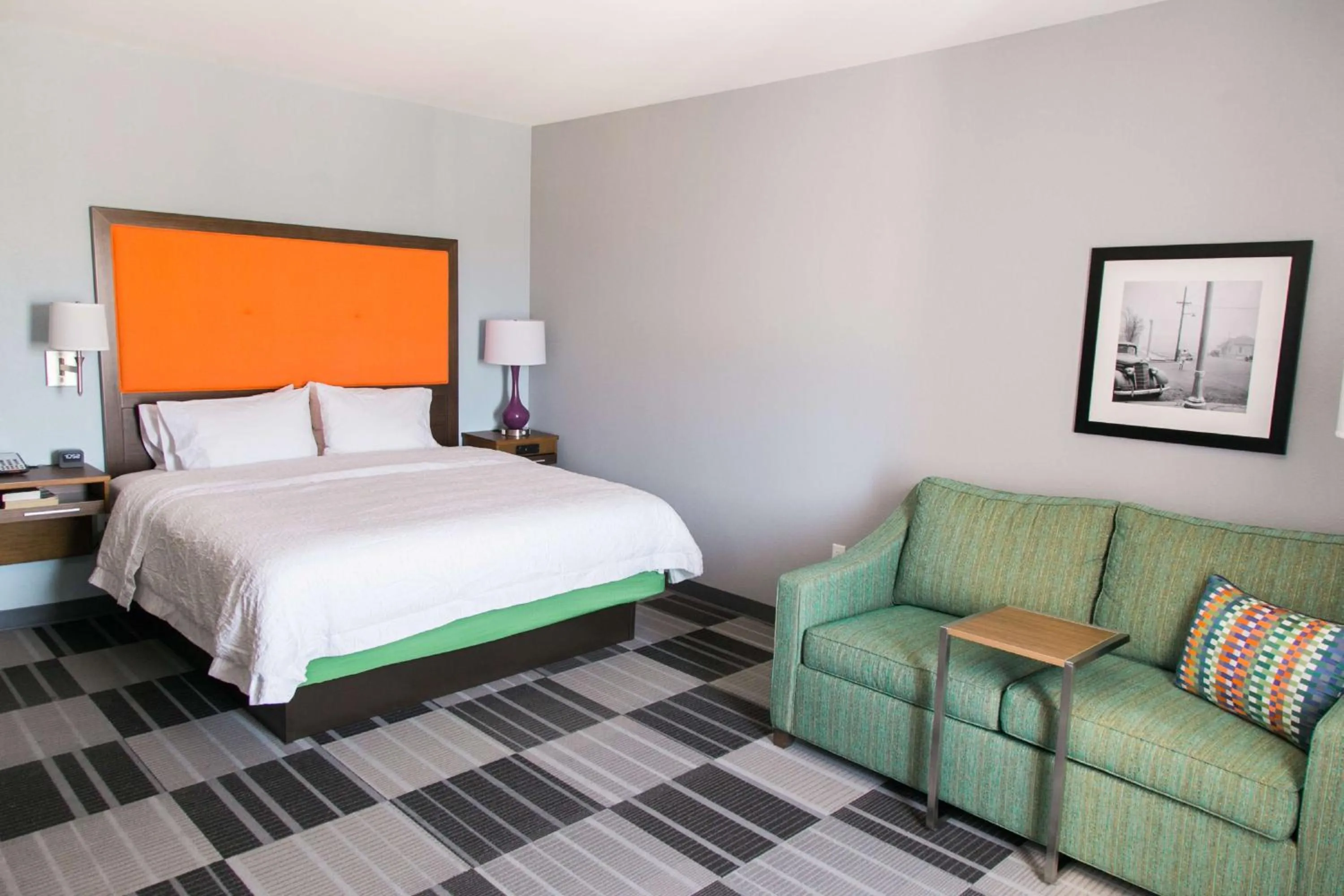 Living room, Bed in Hampton Inn & Suites Amarillo East