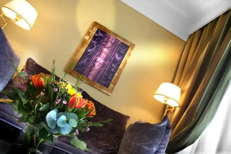 Family Junior Suite (2 Adults + 2 Children - 12 years old) in Hotel Princesse Flore Family Junior Suite (2 Adults + 2 Children - 12 years old) in Hotel Princesse Flore