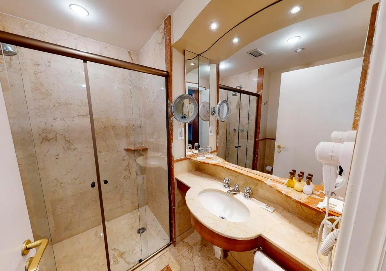 Bathroom in Gran Estanplaza Berrini