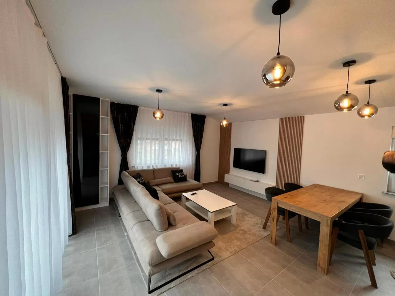 Seating Area in Grand Hotel