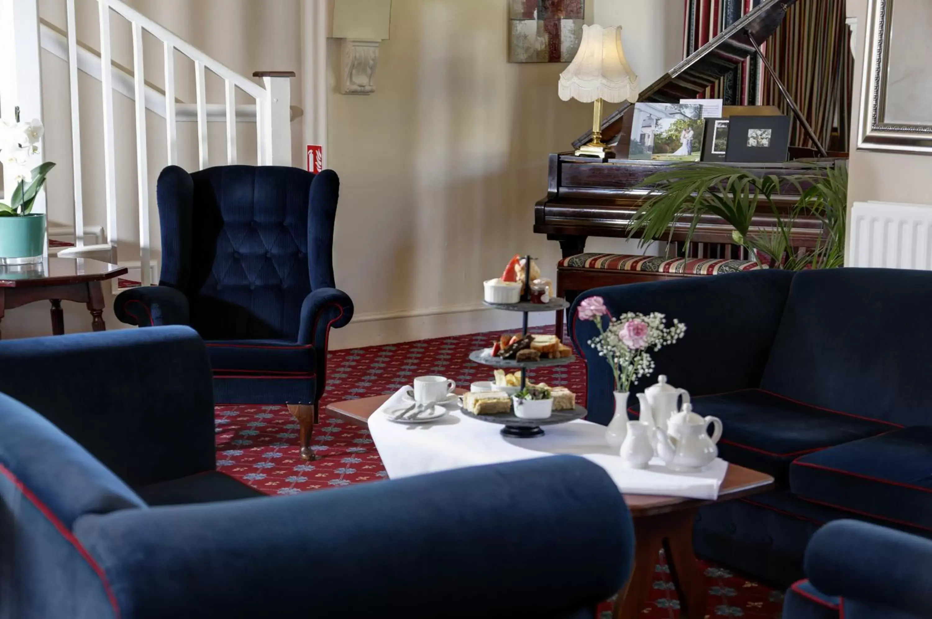 Communal lounge/ TV room, Seating Area in Best Western Lord Haldon Hotel