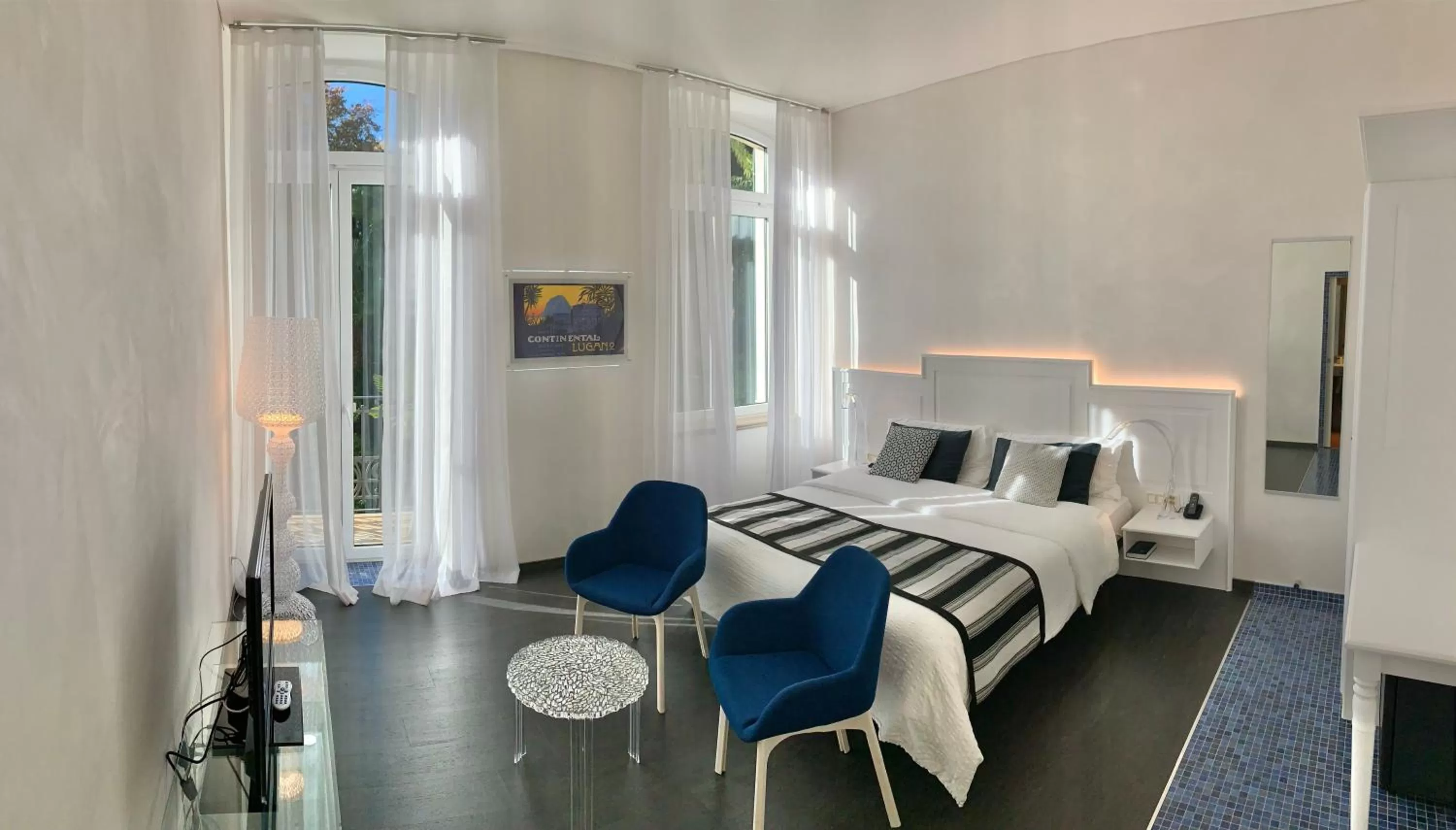 Bed in Continental Parkhotel