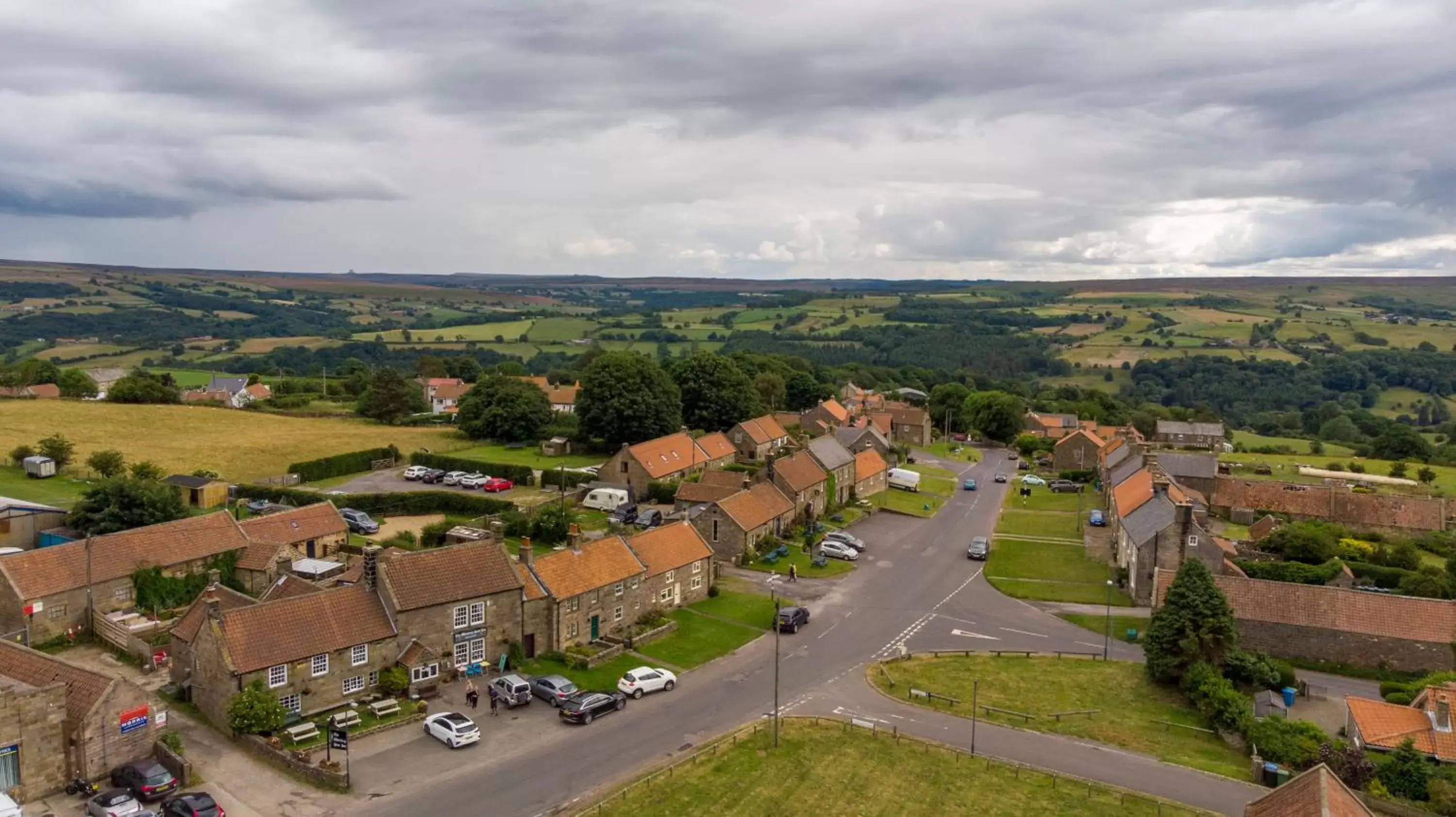 Property building, Bird's-eye View in The Witching Post Inn