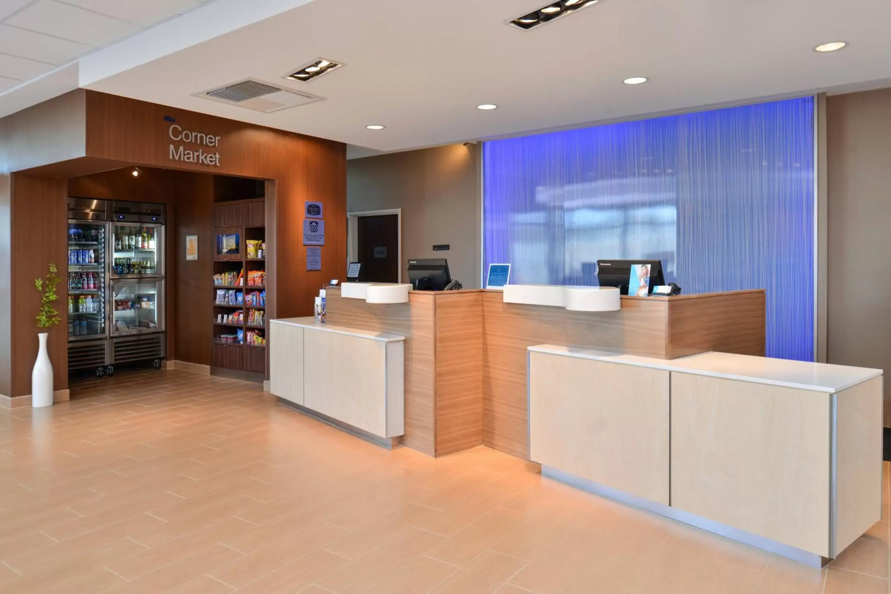 Lobby or reception, Lobby/Reception in Fairfield Inn & Suites by Marriott Sacramento Airport Woodland
