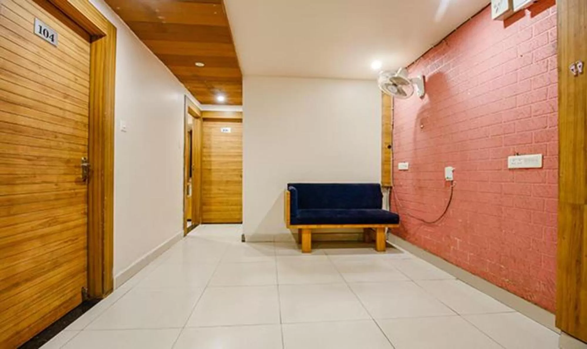 Lobby or reception in FabExpress Sunshine Regency