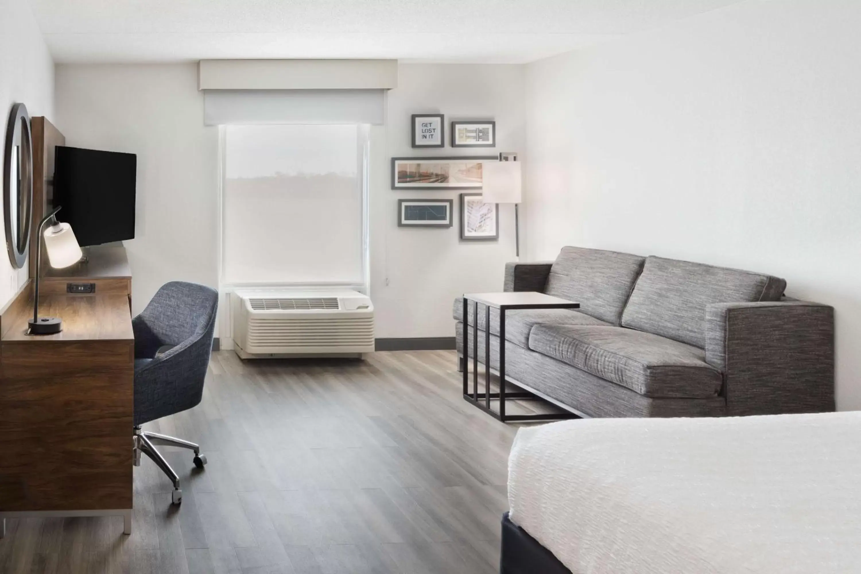 Bedroom, Seating Area in Hampton Inn & Suites Lanett/West Point