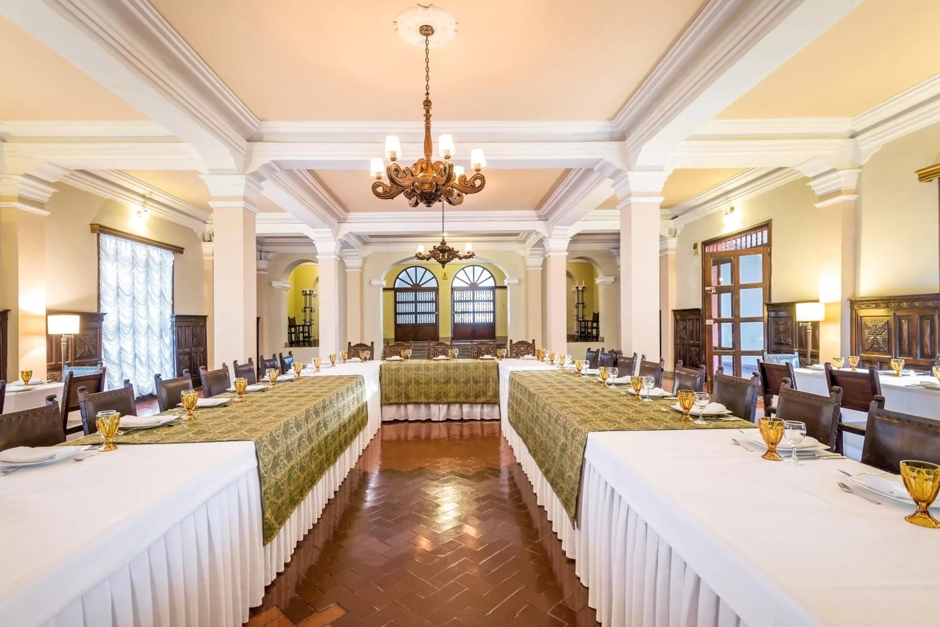 Business facilities in Hotel Dann Monasterio