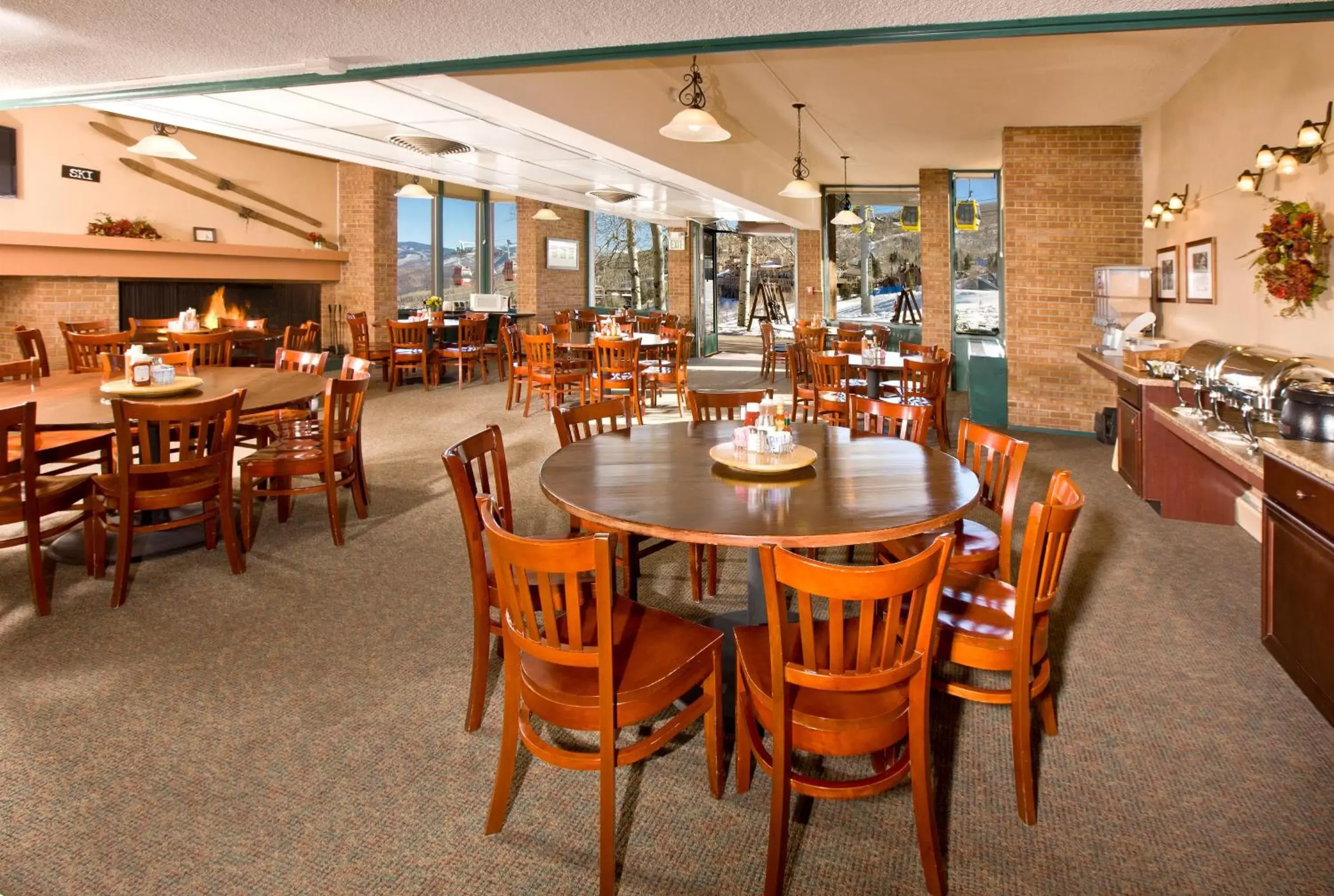 Restaurant/places to eat in Mountain Chalet Snowmass Restaurant/places to eat in Mountain Chalet Snowmass