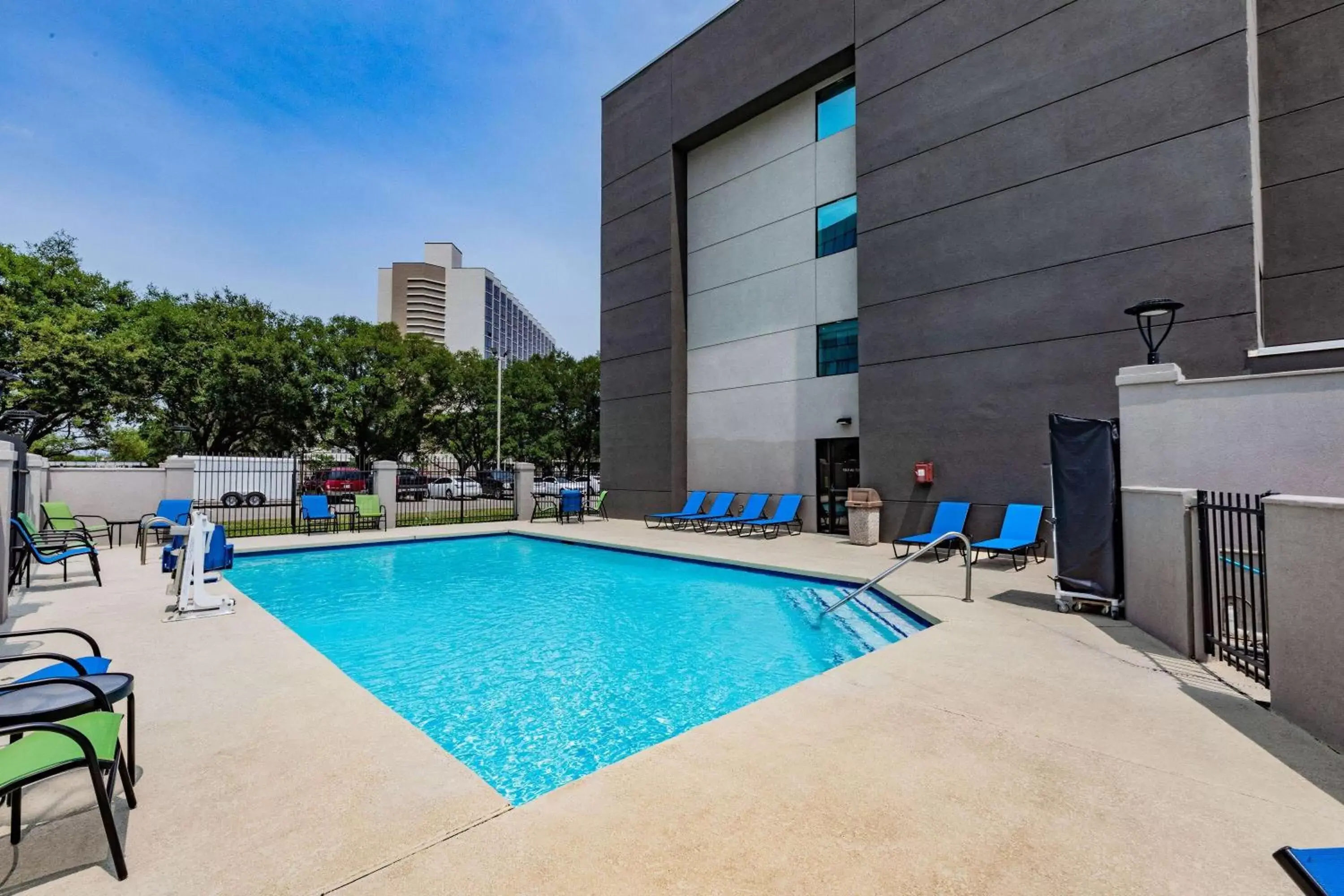 Pool view, Swimming Pool in La Quinta by Wyndham Houston Southwest