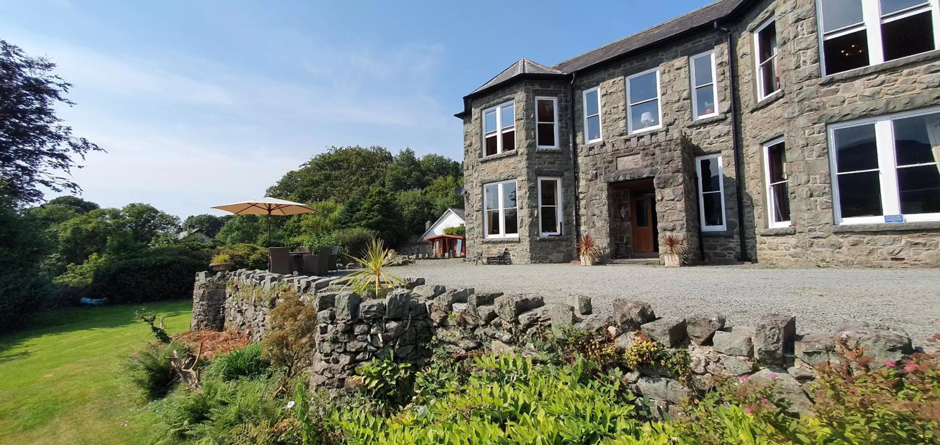Property Building in Cader Suite plus Luxury Hot Tub