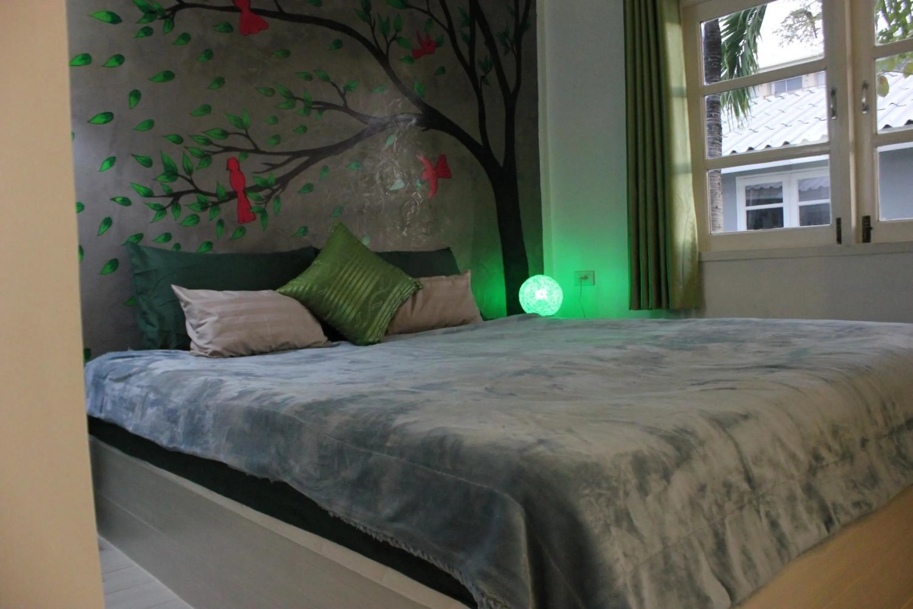 Coffee/tea facilities, Bed in 1715 House - White Rhino