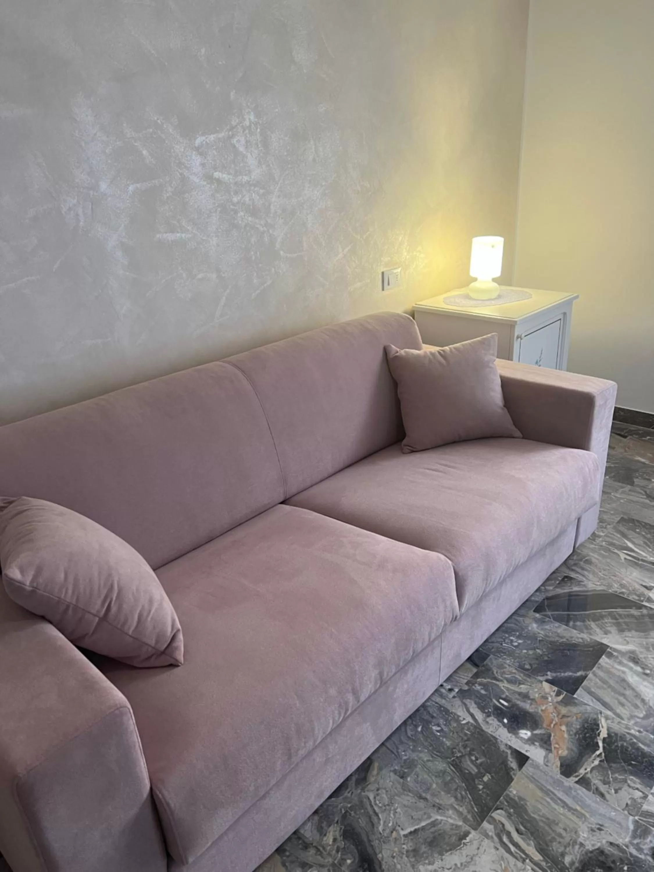 Living room in Antica Fonte holiday home