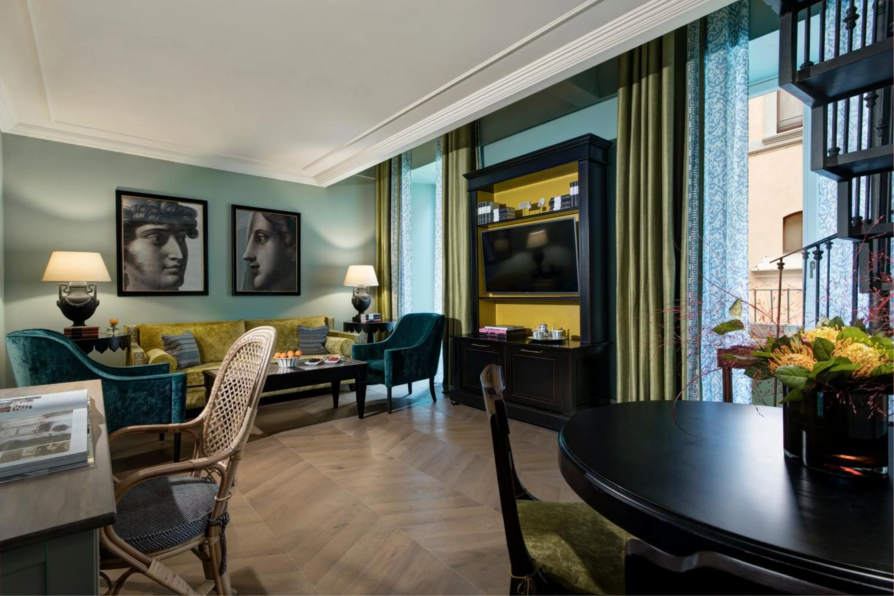 Living room in Rocco Forte Hotel De La Ville