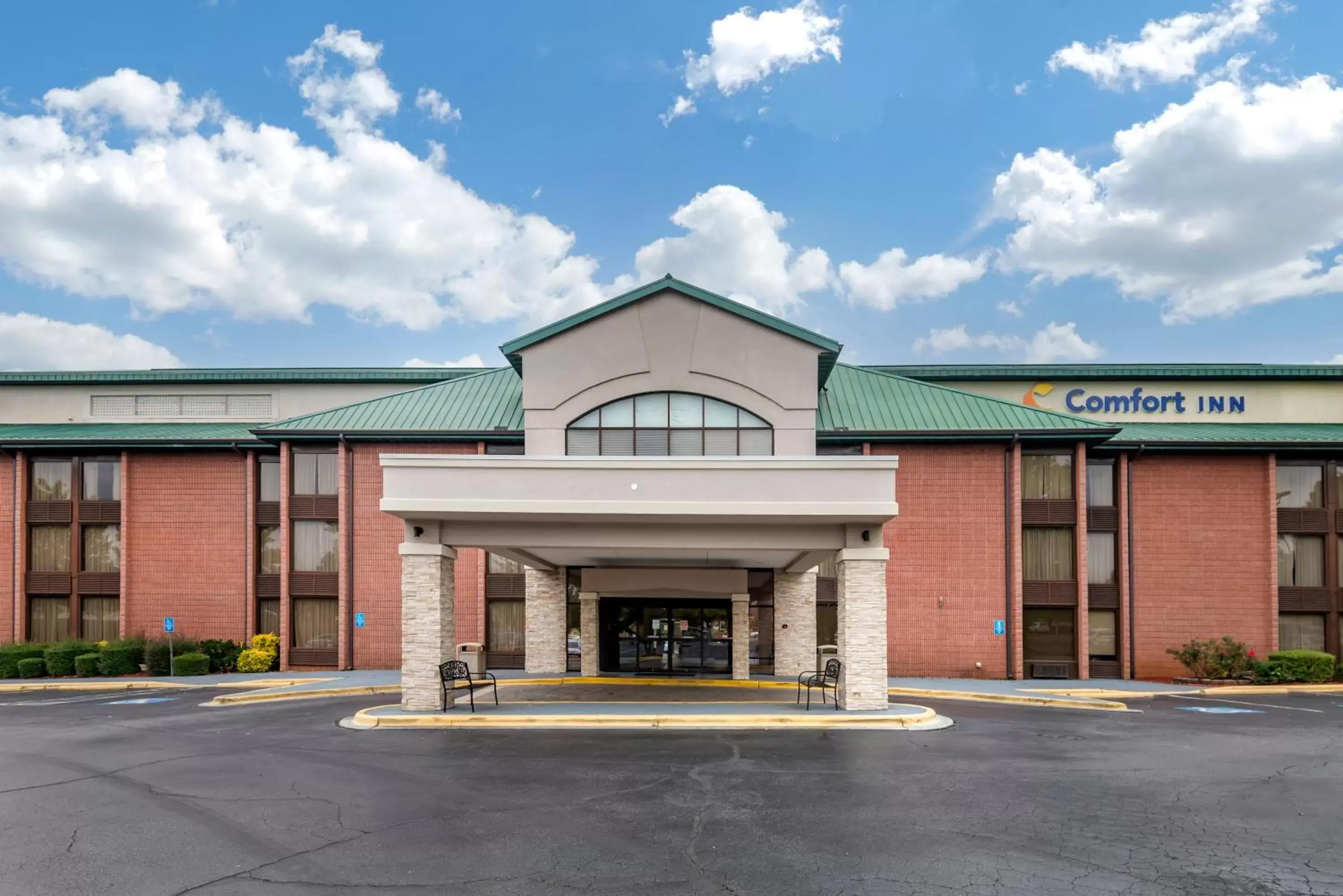 Property Building in Comfort Inn Matthews / Charlotte