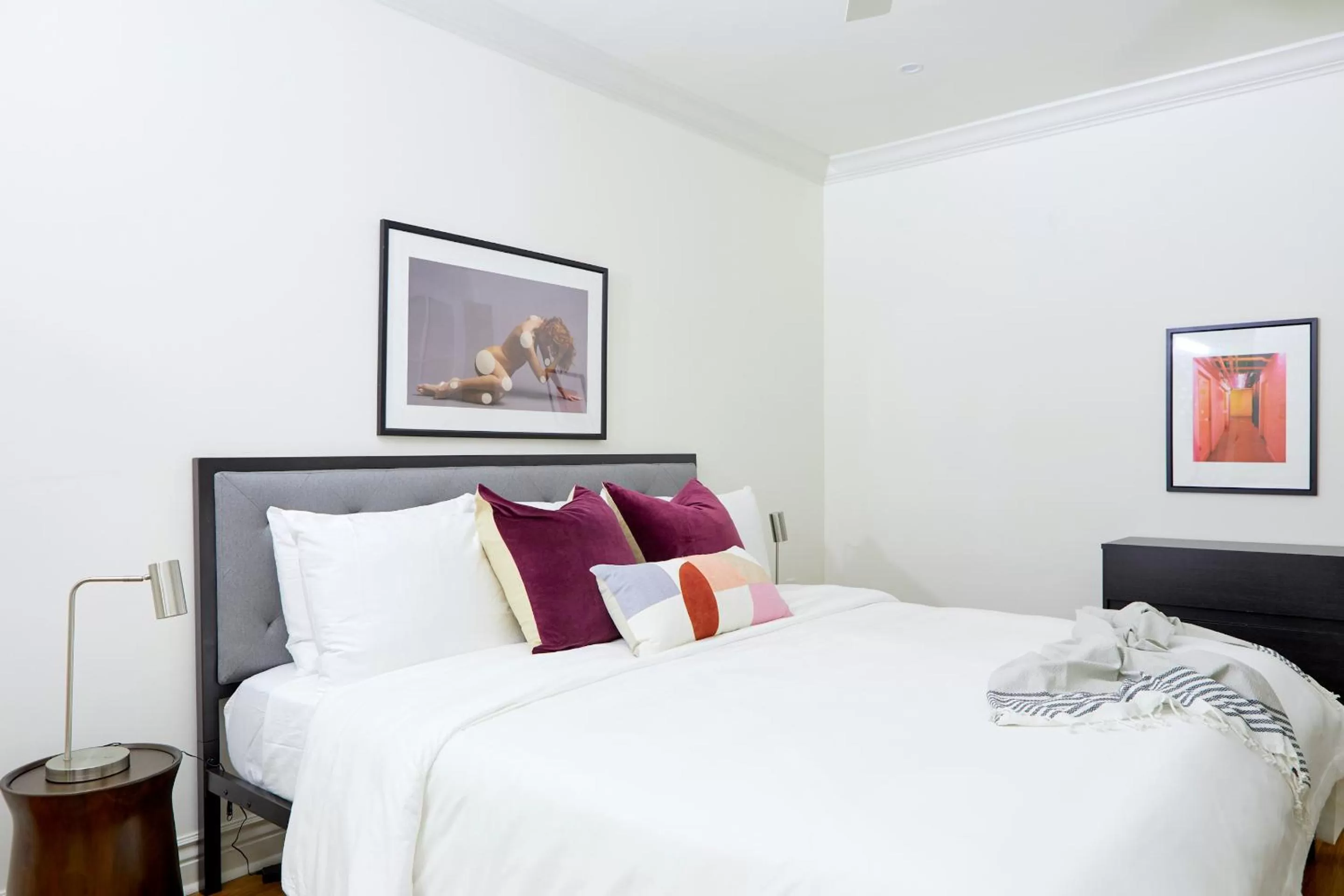 Living room, Bed in Sonder at Par L'Eau