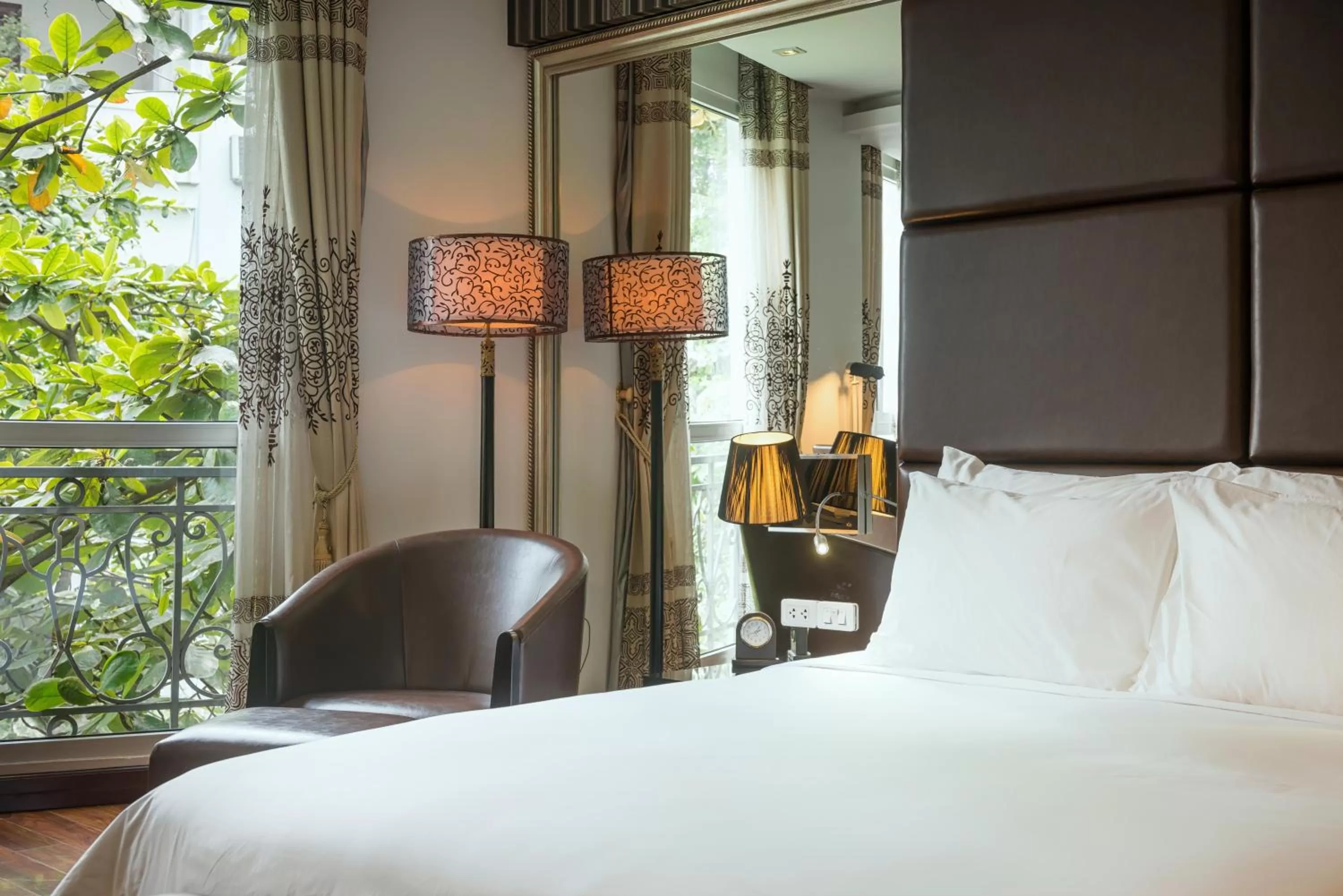 Seating area, Bed in La Nueva Boutique Hotel Hanoi & Spa