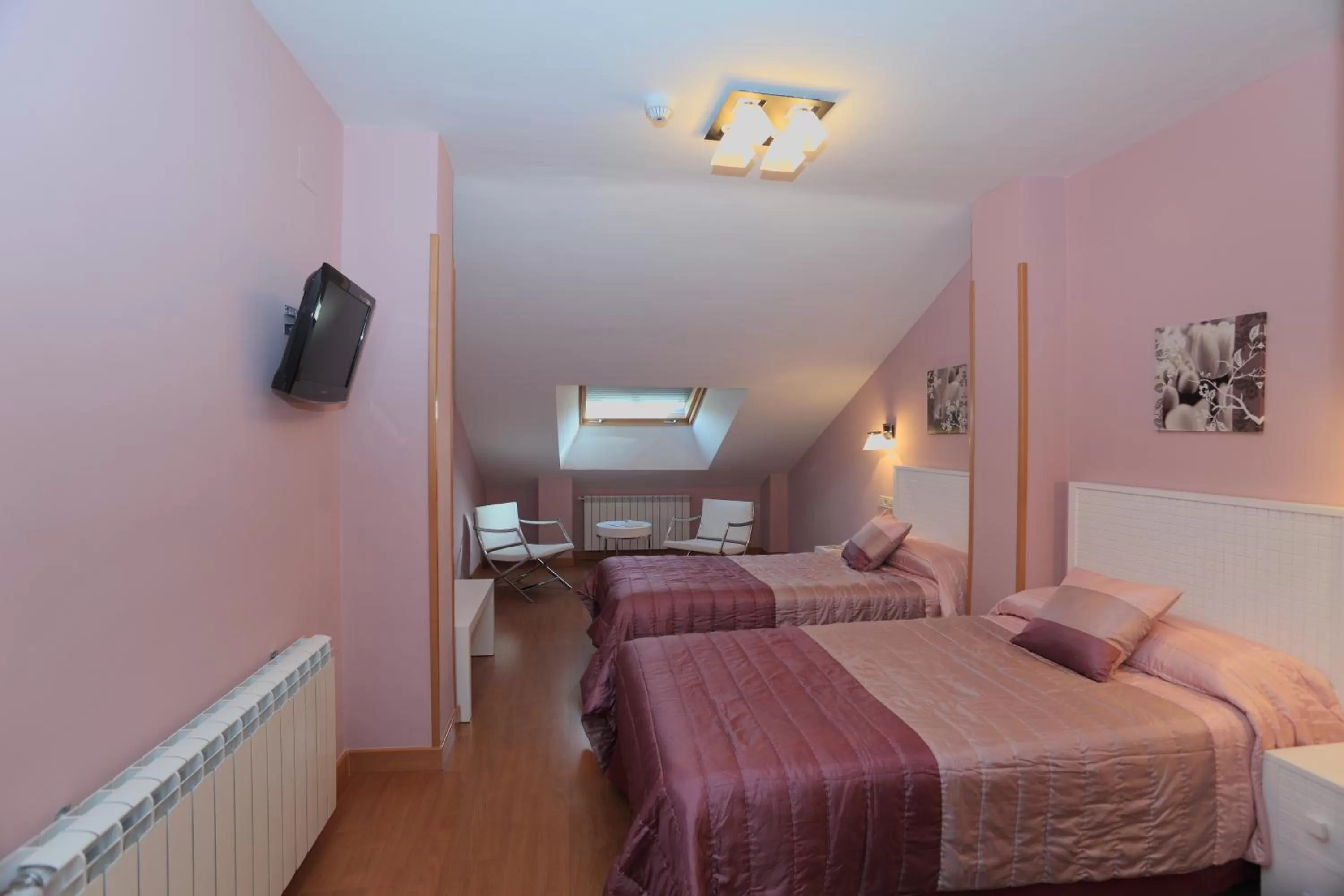 Day, Bed in Hotel HC Sigüenza