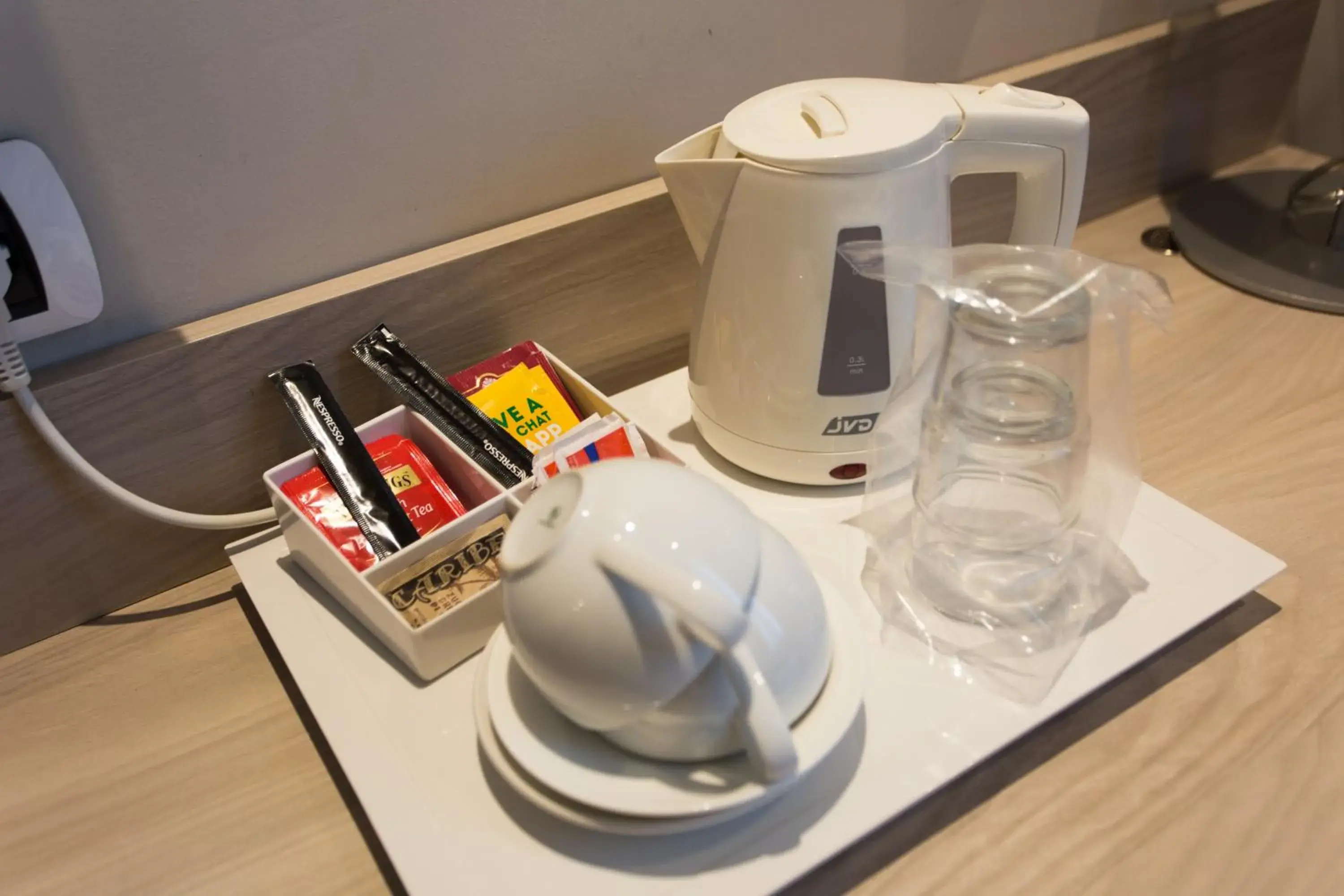 Coffee/Tea Facilities in Hostellerie Du Cheval Blanc