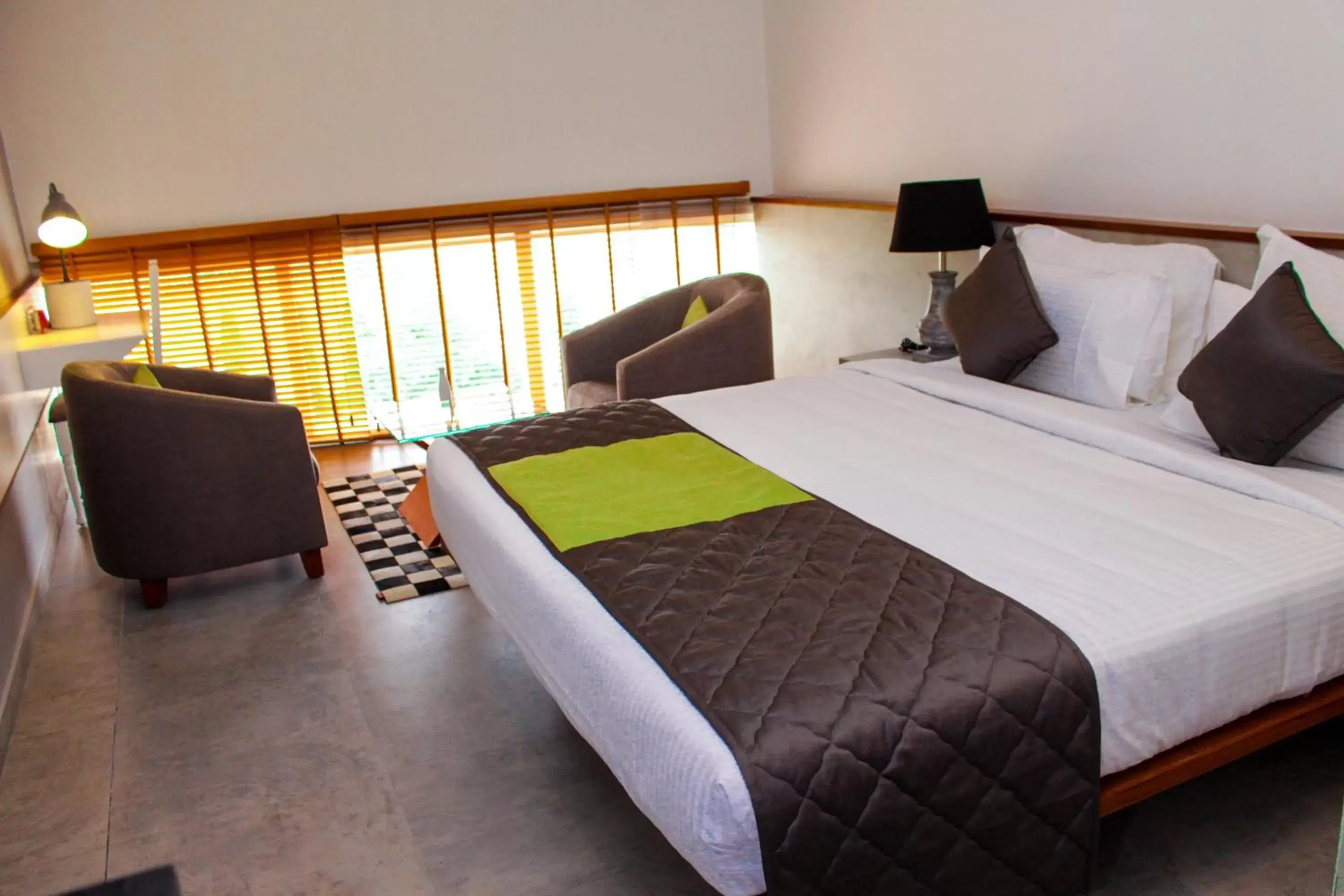 Bedroom, Bed in Shivas Gateway