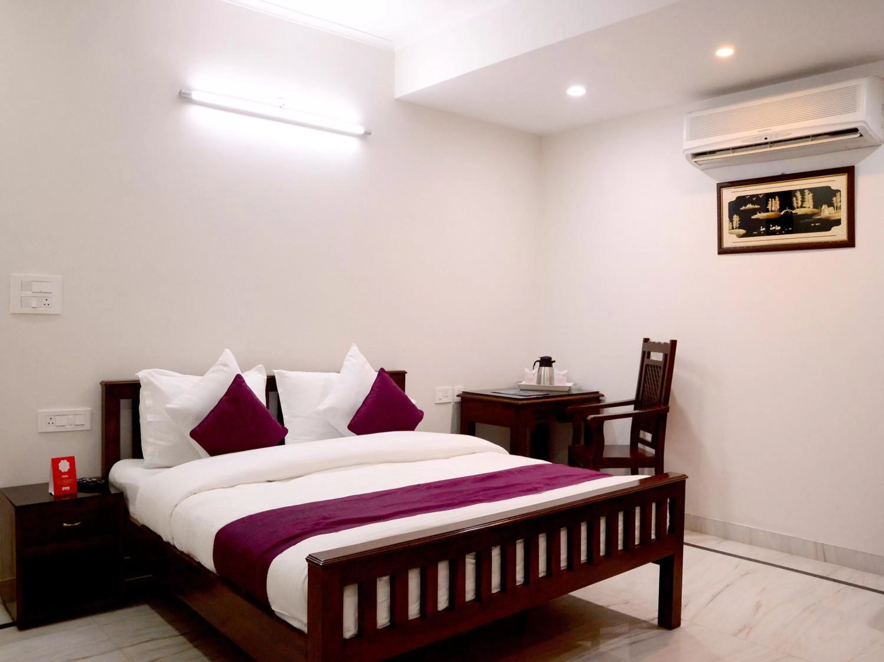 Photo of the whole room, Bed in Hotel Sukhvilas