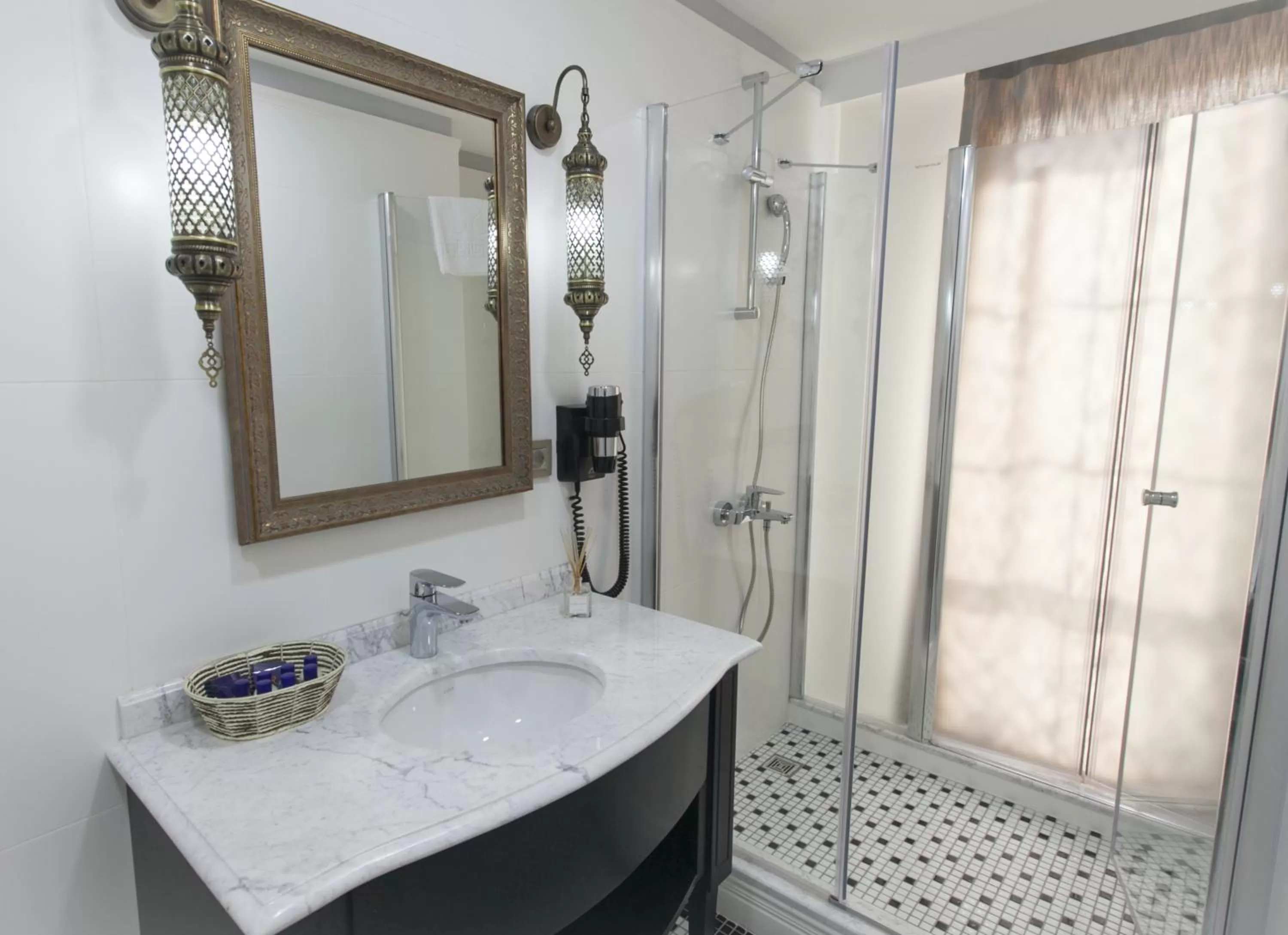 Economy Double or Twin Room in Raymond Blue Hotel