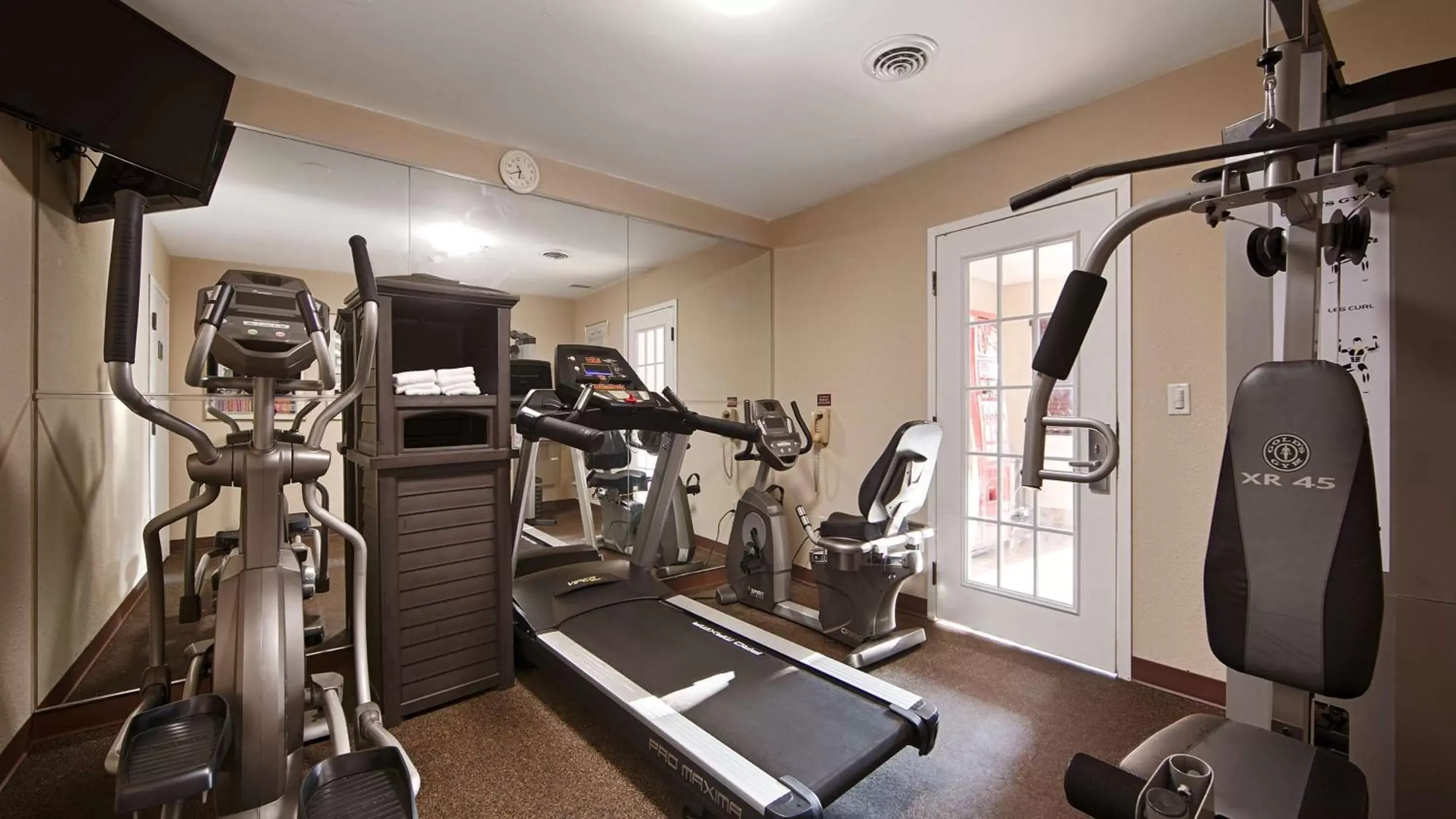 Fitness centre/facilities, Fitness Center/Facilities in Best Western Executive Inn