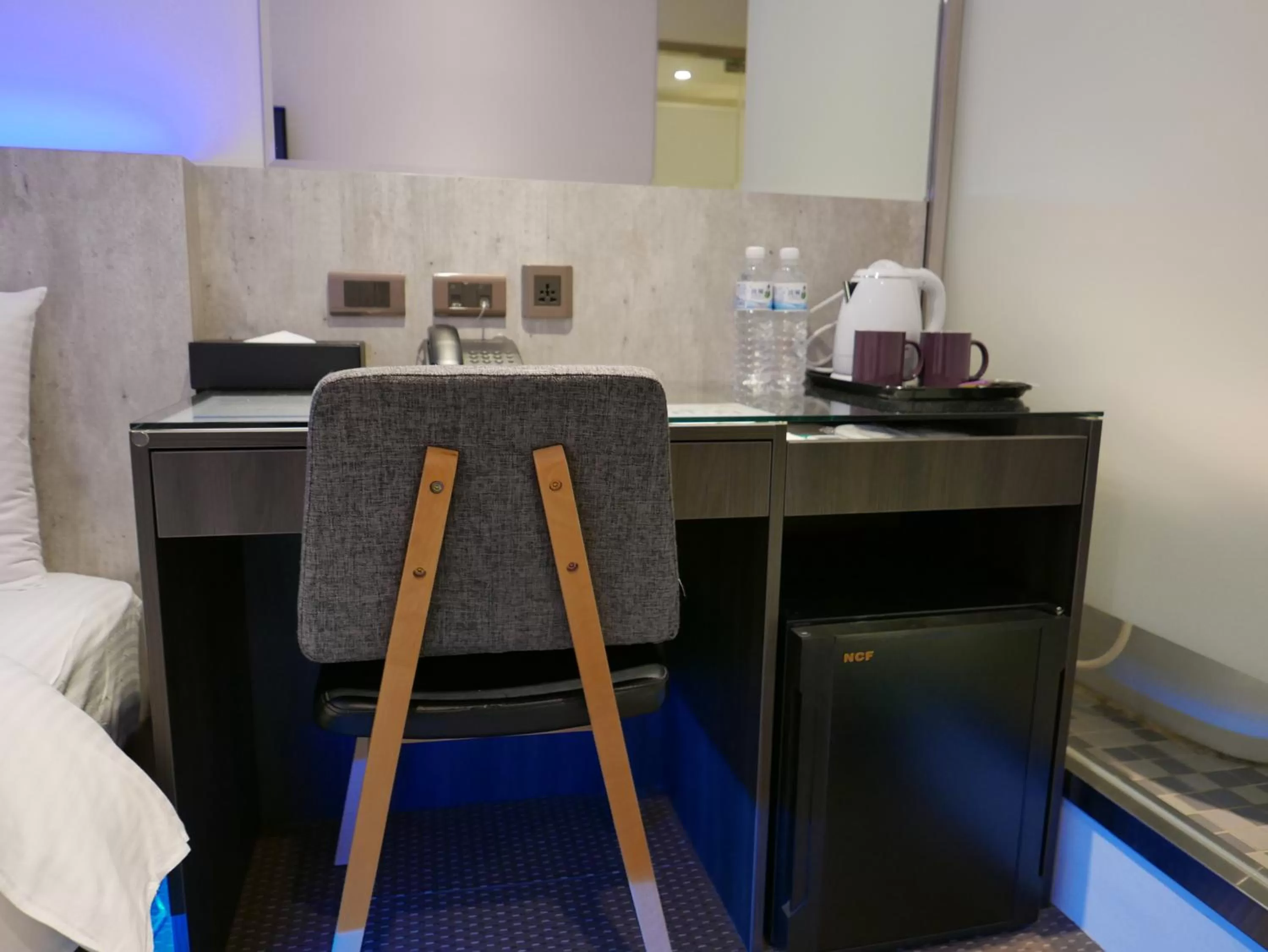 Bedroom in 泊居旅店二館 Oursinn Hotel 2