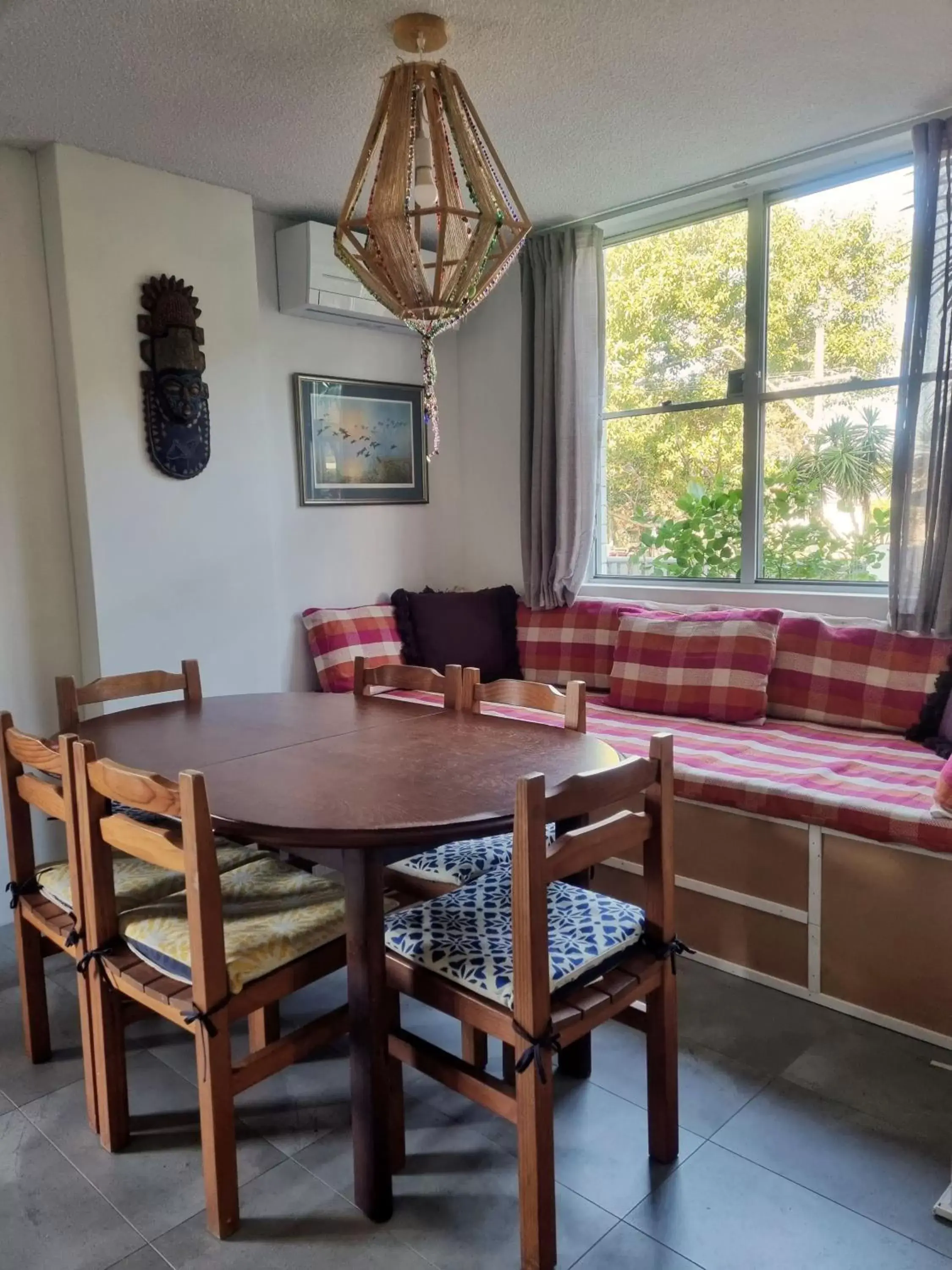 Dining Area in Tradewinds Apartments