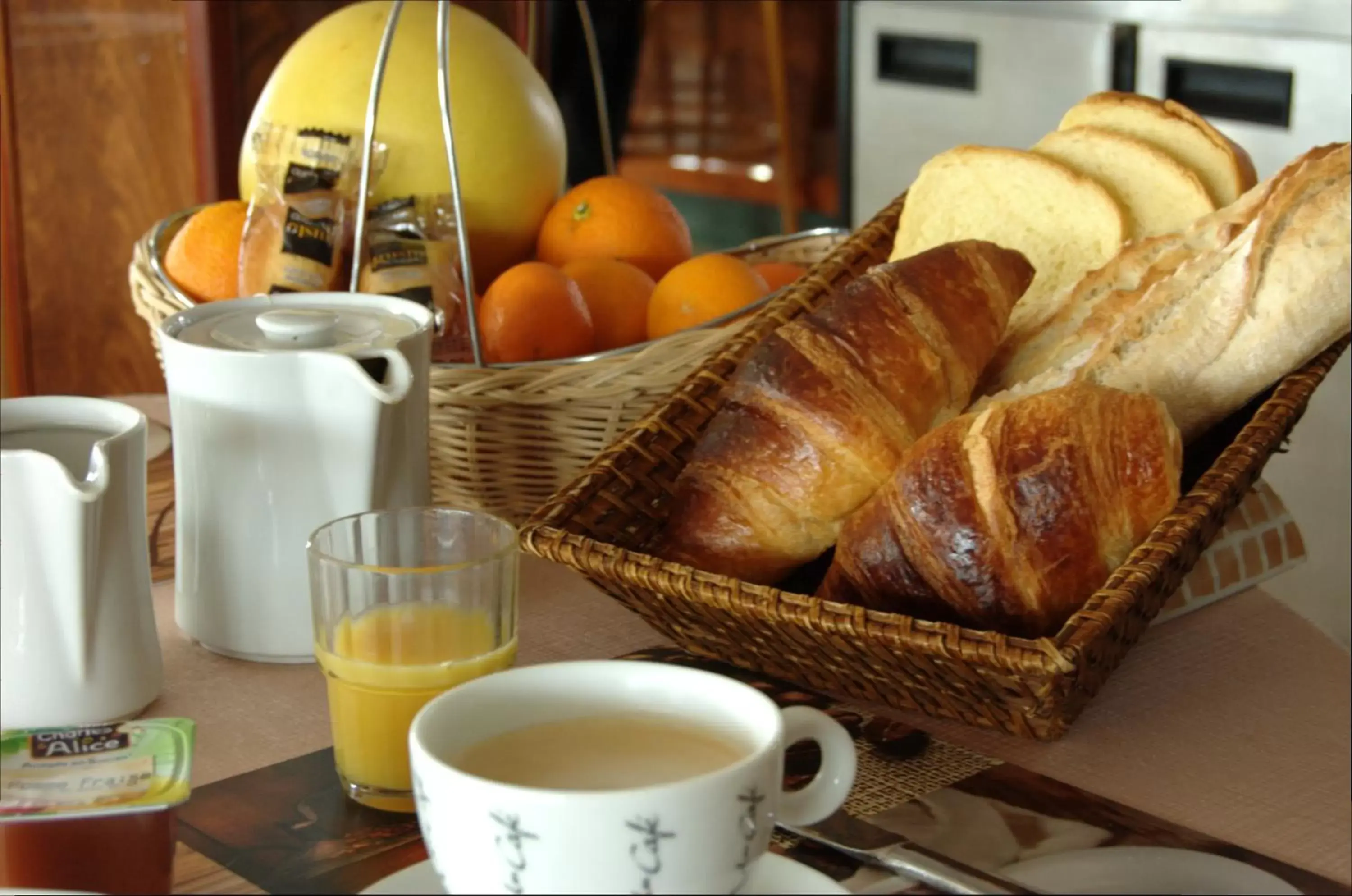 Breakfast in Fasthotel Chateauroux