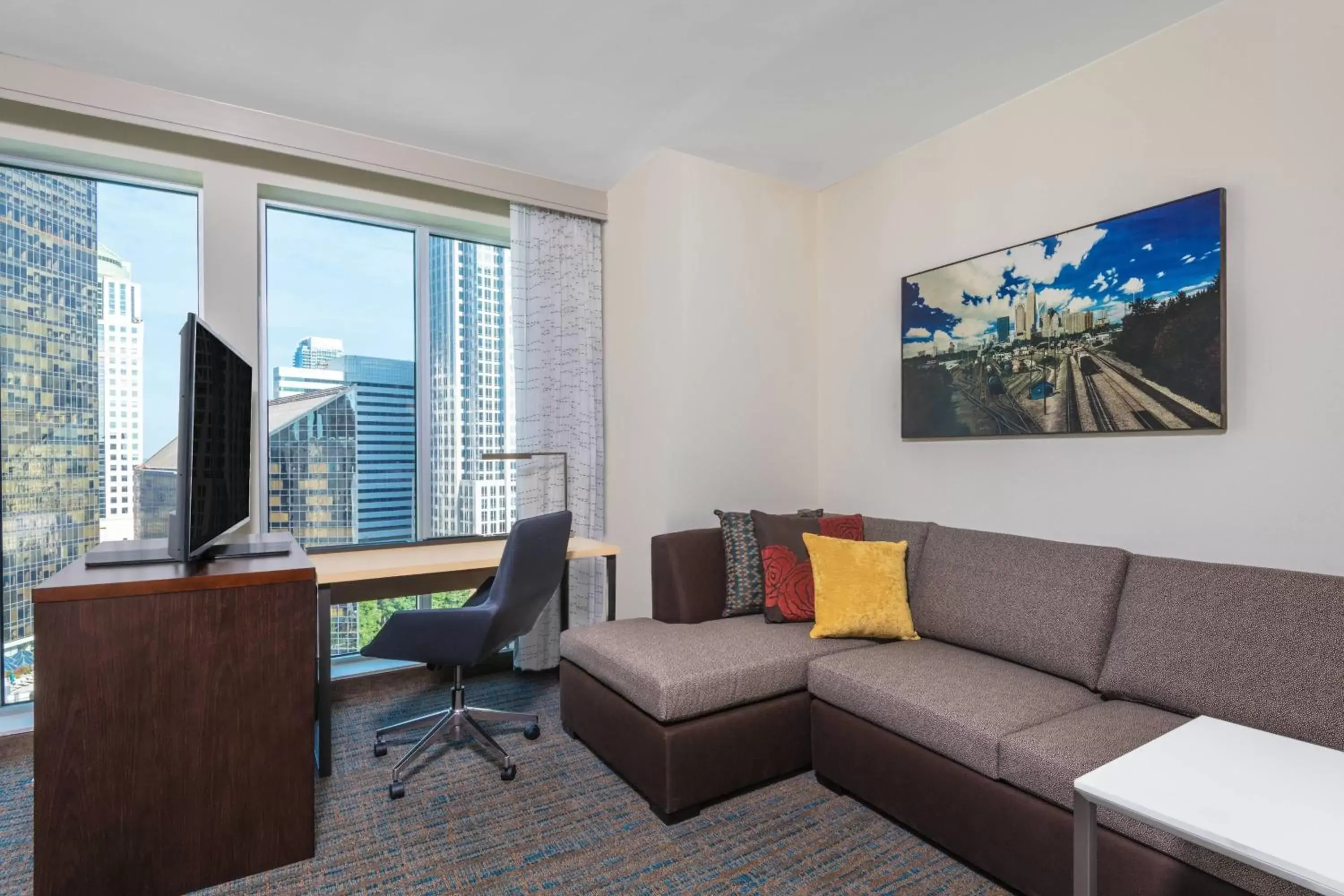 Photo of the whole room, Seating Area in Residence Inn by Marriott Charlotte City Center