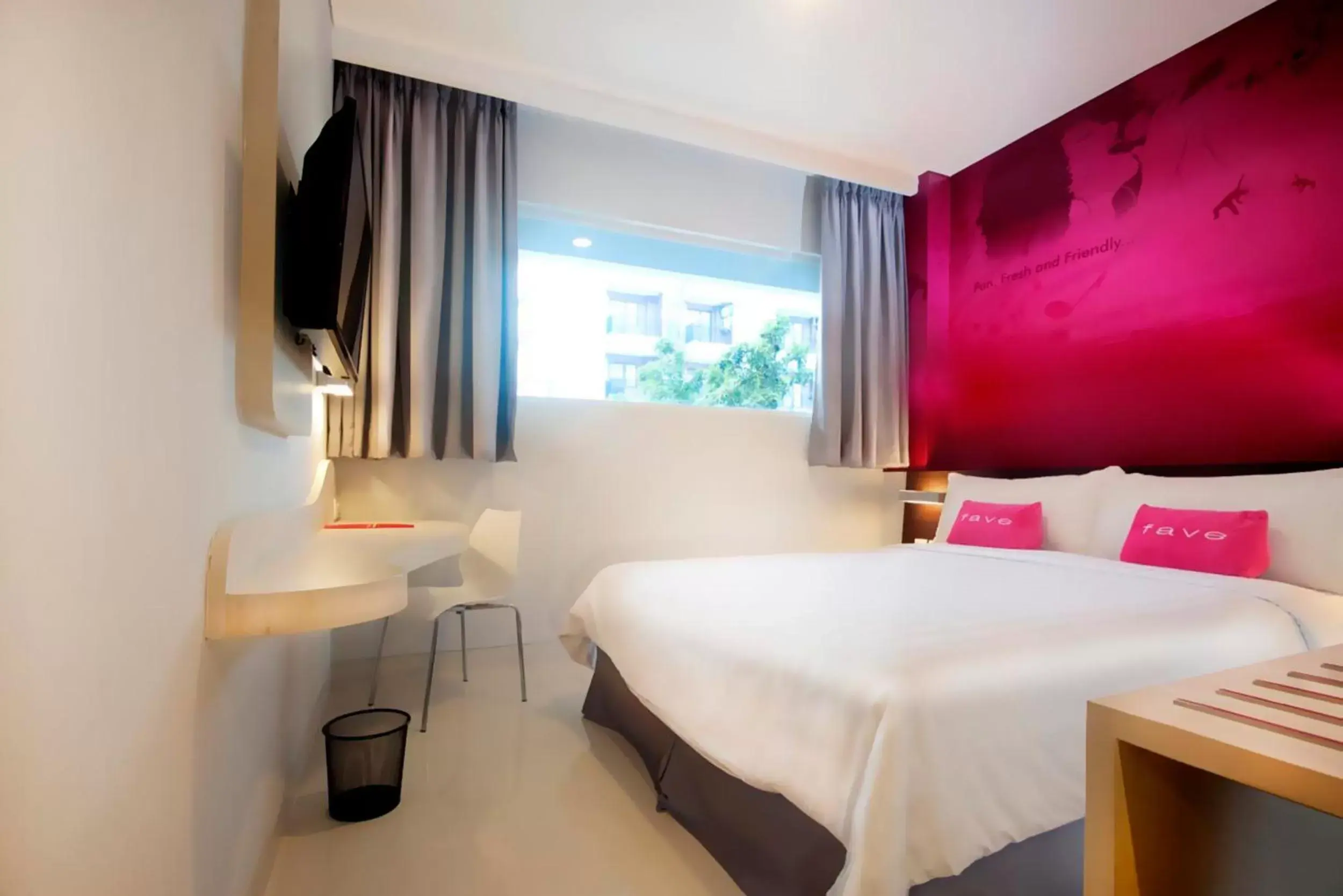 Bedroom, Bed in favehotel Gatot Subroto Jakarta