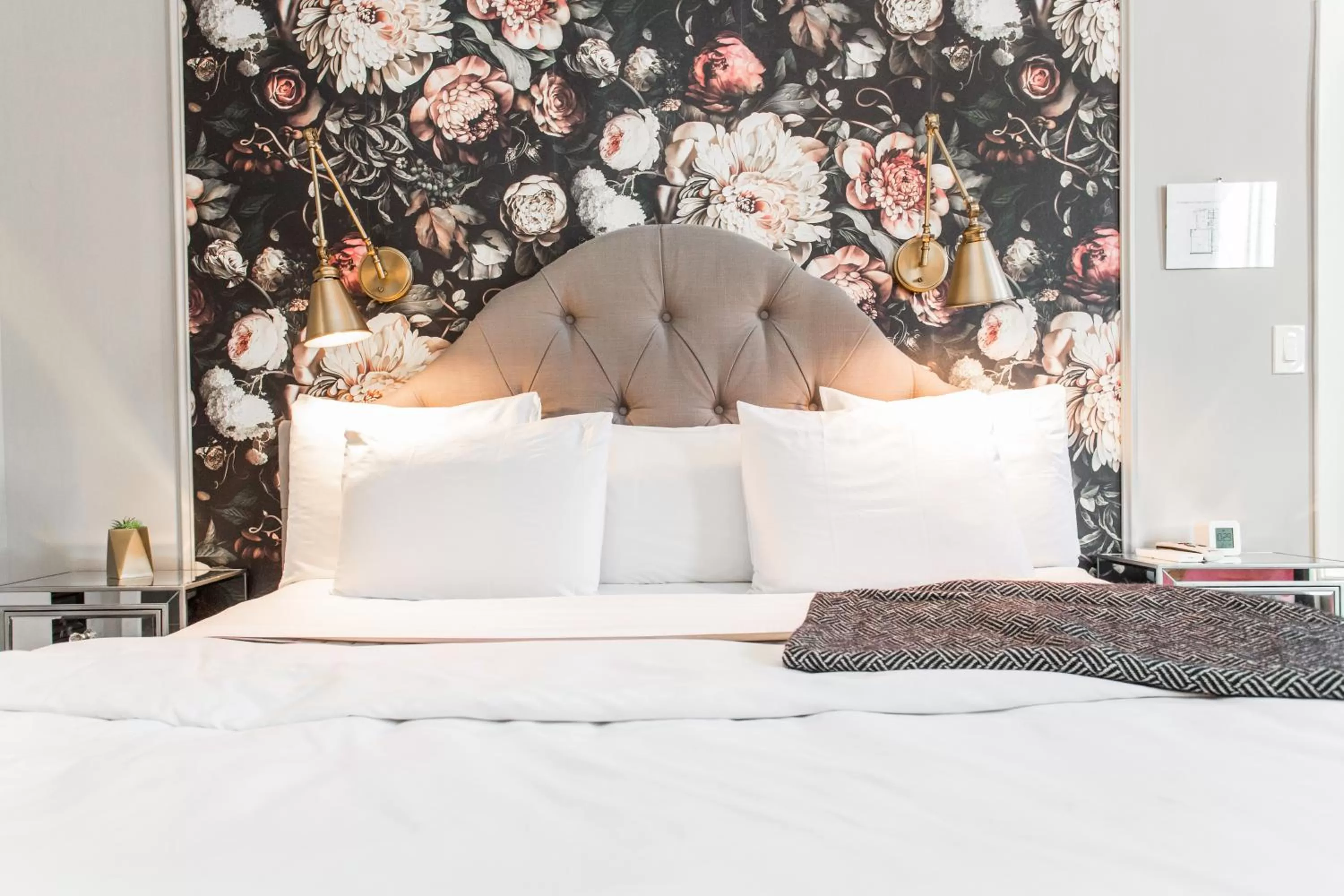 Bed in Wicker Park Inn