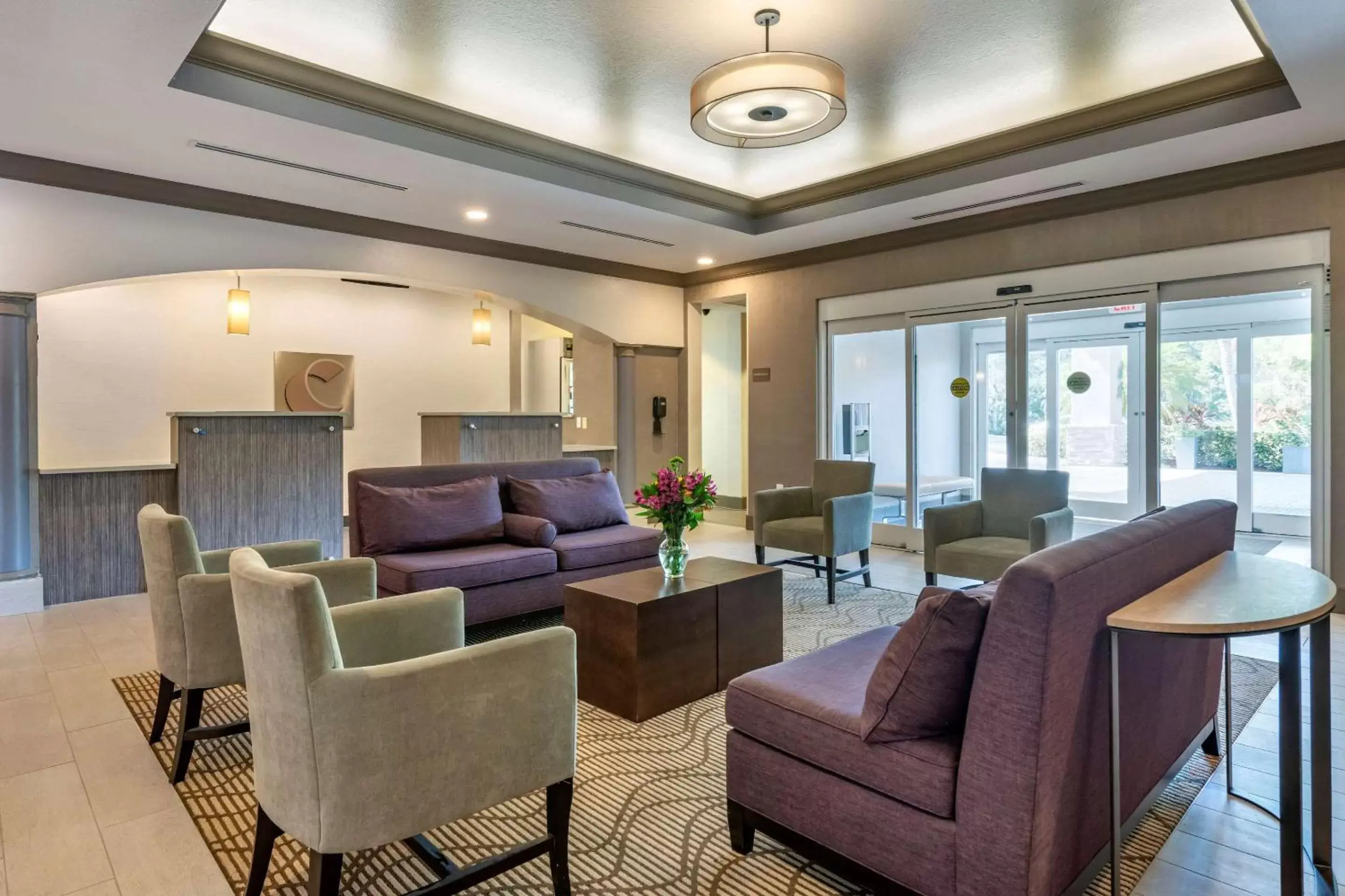 Lobby or reception, Seating Area in Comfort Inn & Suites