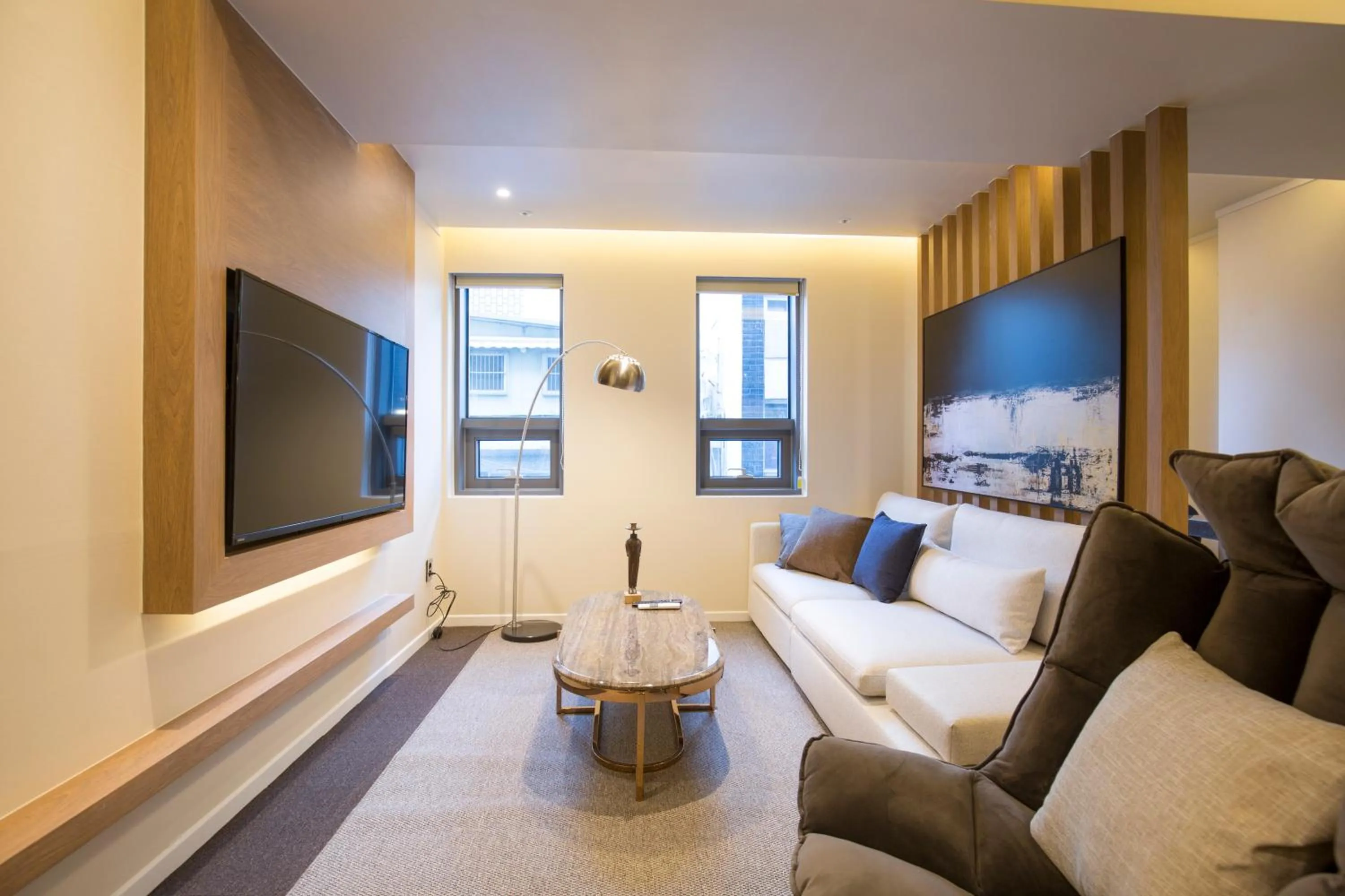 Living room, Seating Area in UH Suite The Jongno