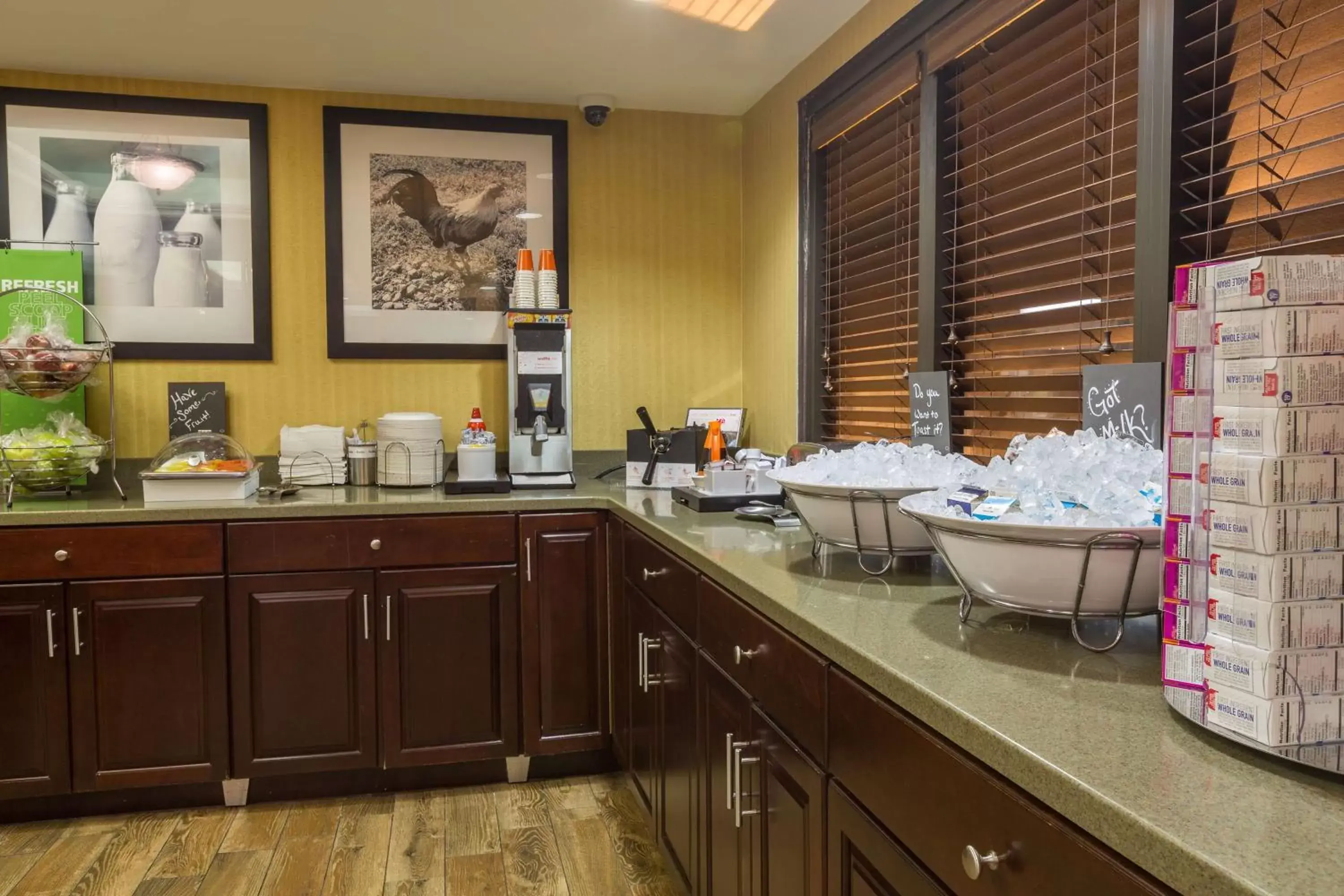 Dining area, Restaurant/Places to Eat in Hampton Inn Washington