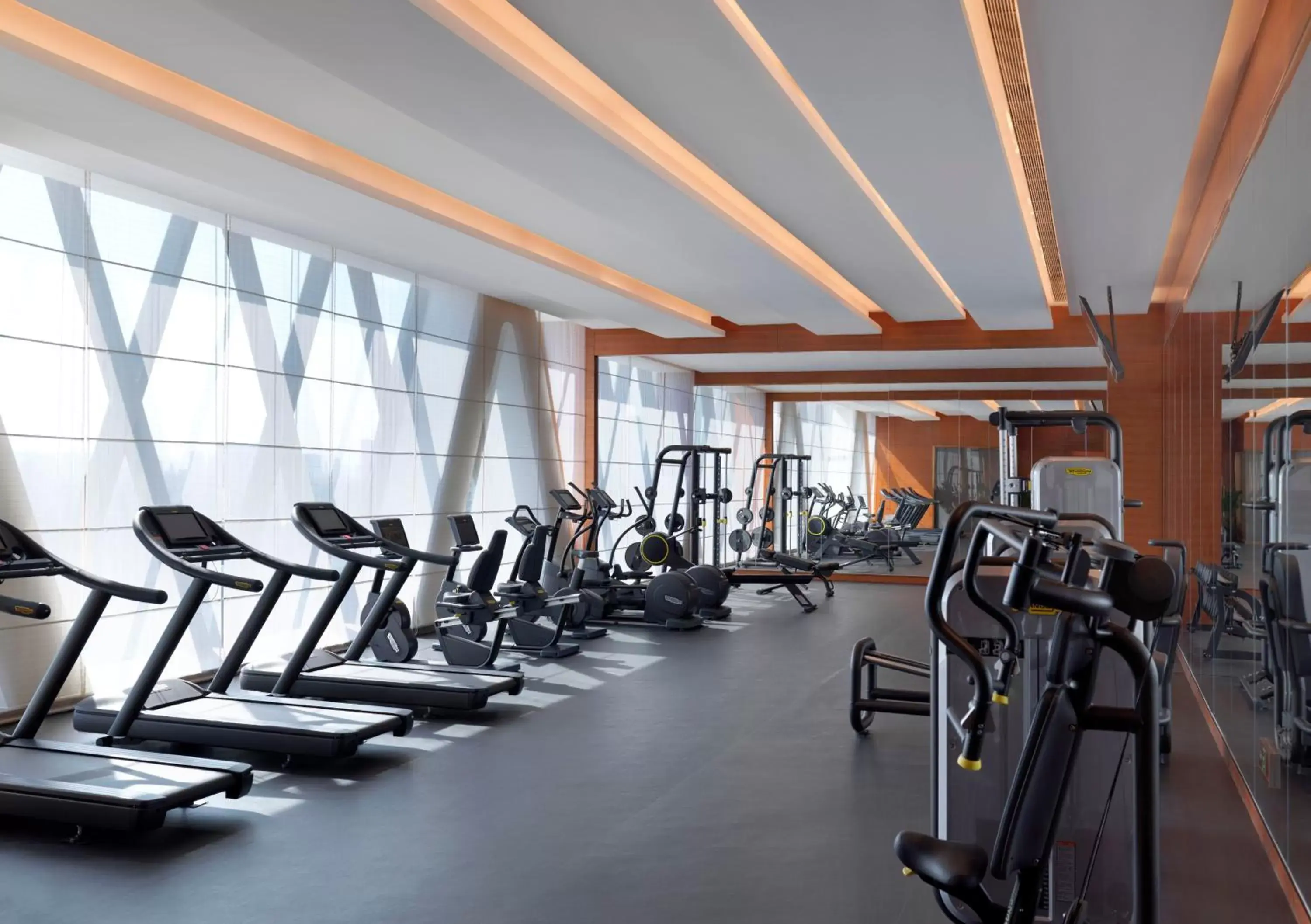 Fitness centre/facilities in Hyatt Regency Zhenjiang Fitness centre/facilities in Hyatt Regency Zhenjiang