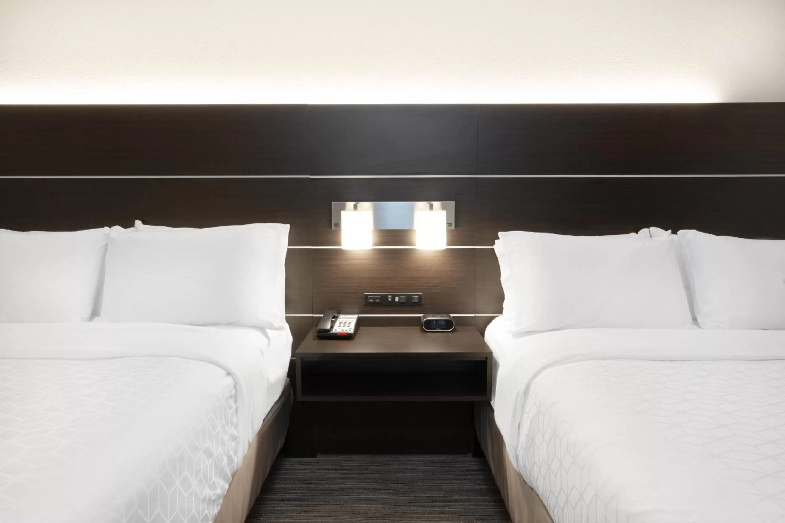 Photo of the whole room, Bed in Holiday Inn Express & Suites Trinidad by IHG