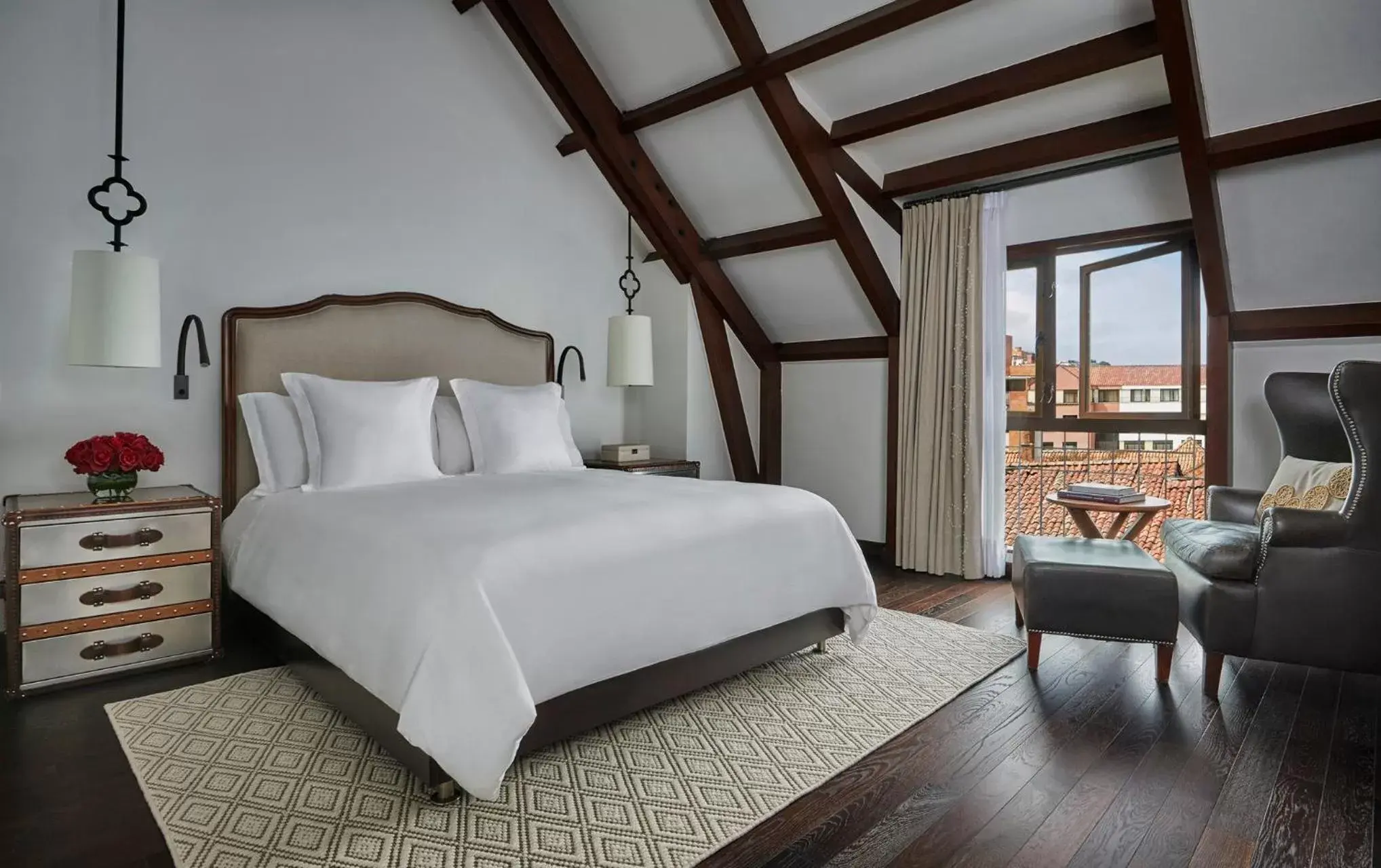 Photo of the whole room, Bed in Four Seasons Hotel Casa Medina Bogota