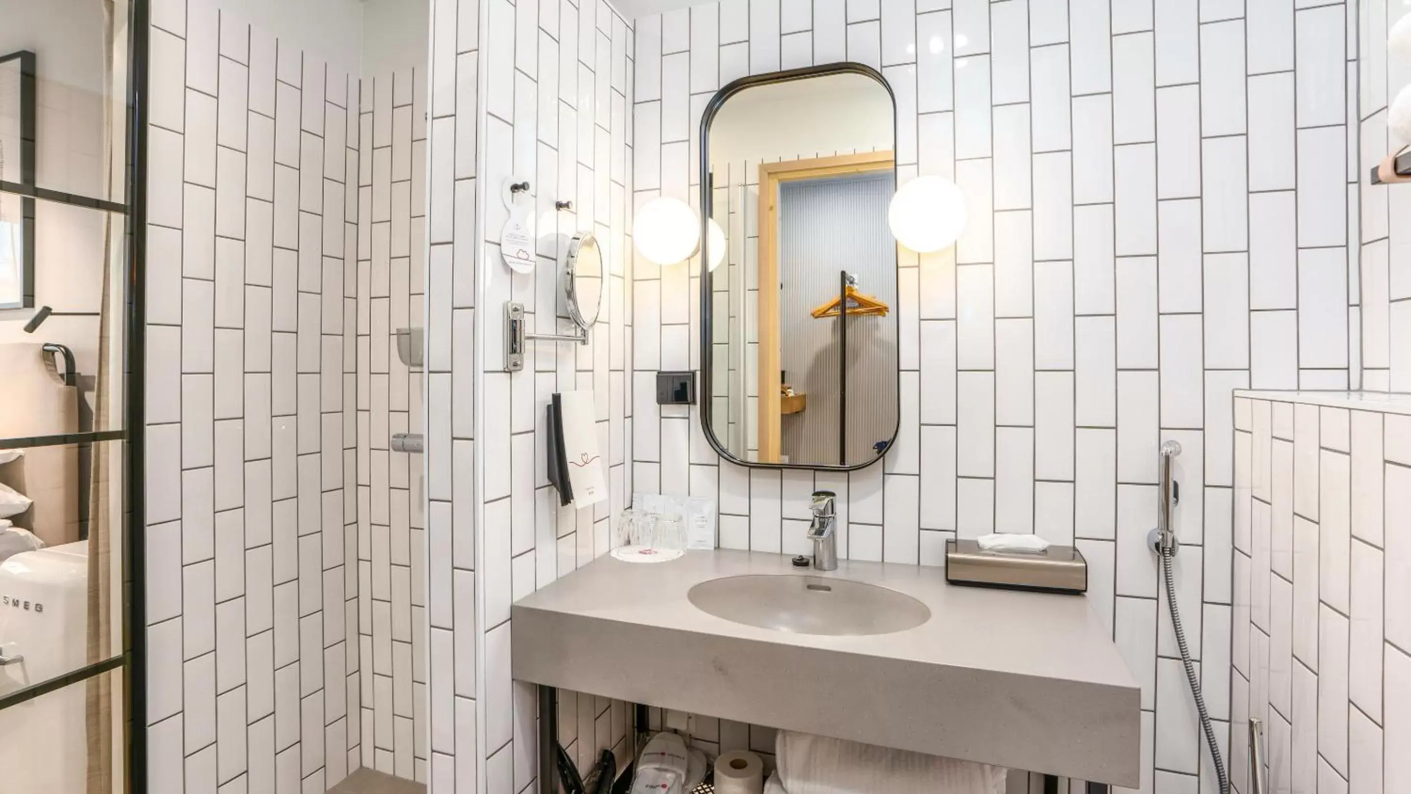 Shower, Bathroom in Original Sokos Hotel Wiklund