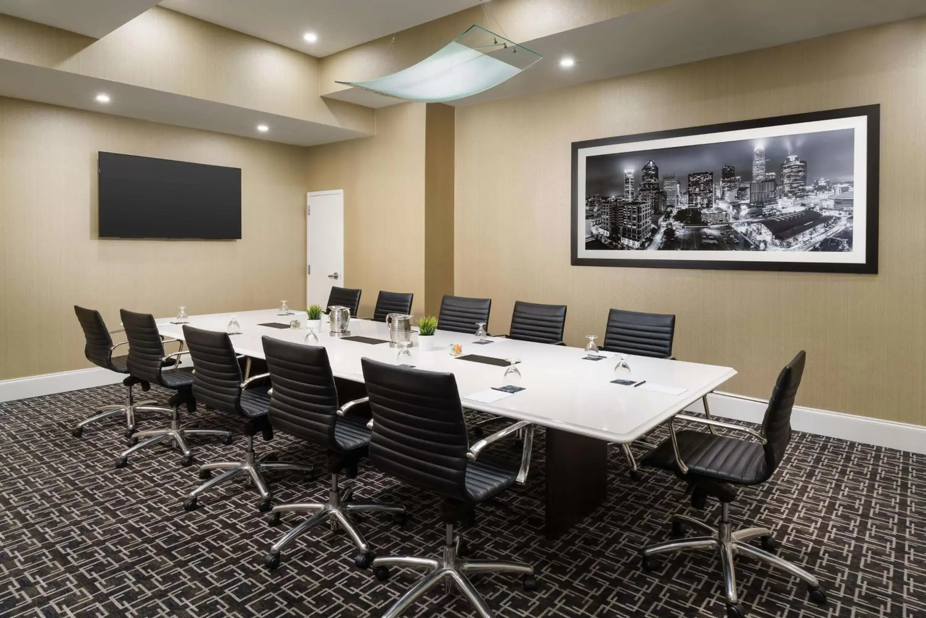 Meeting/conference room in Hilton Charlotte University Place