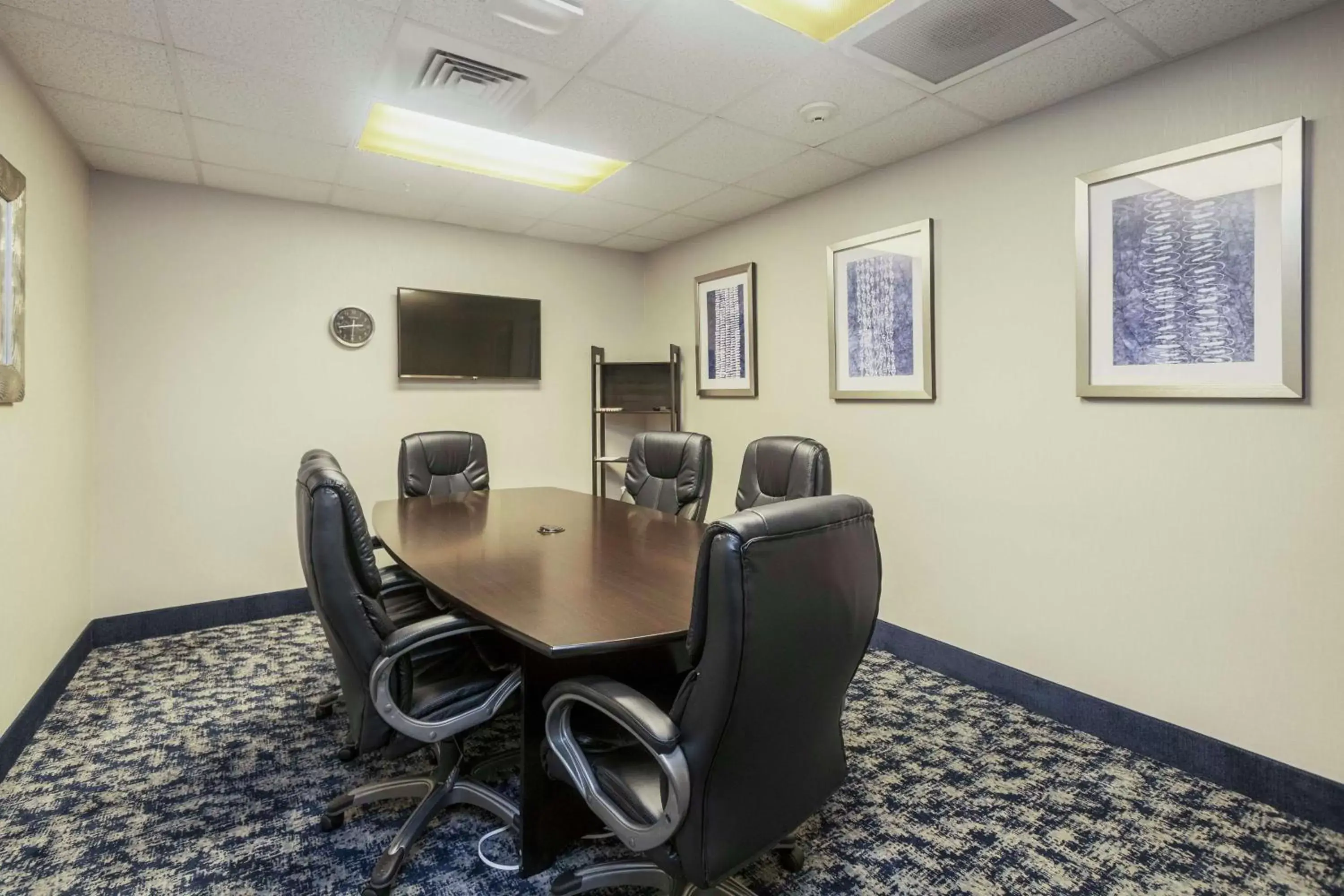 Meeting/conference room in Hampton Inn & Suites Orlando-Apopka