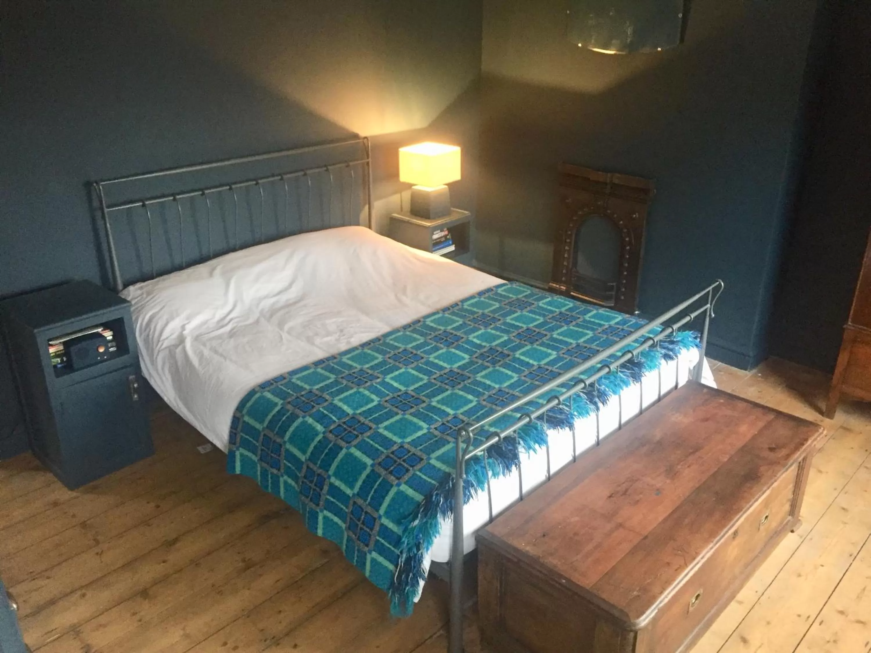 Breakfast, Bed in Efail Y Garn