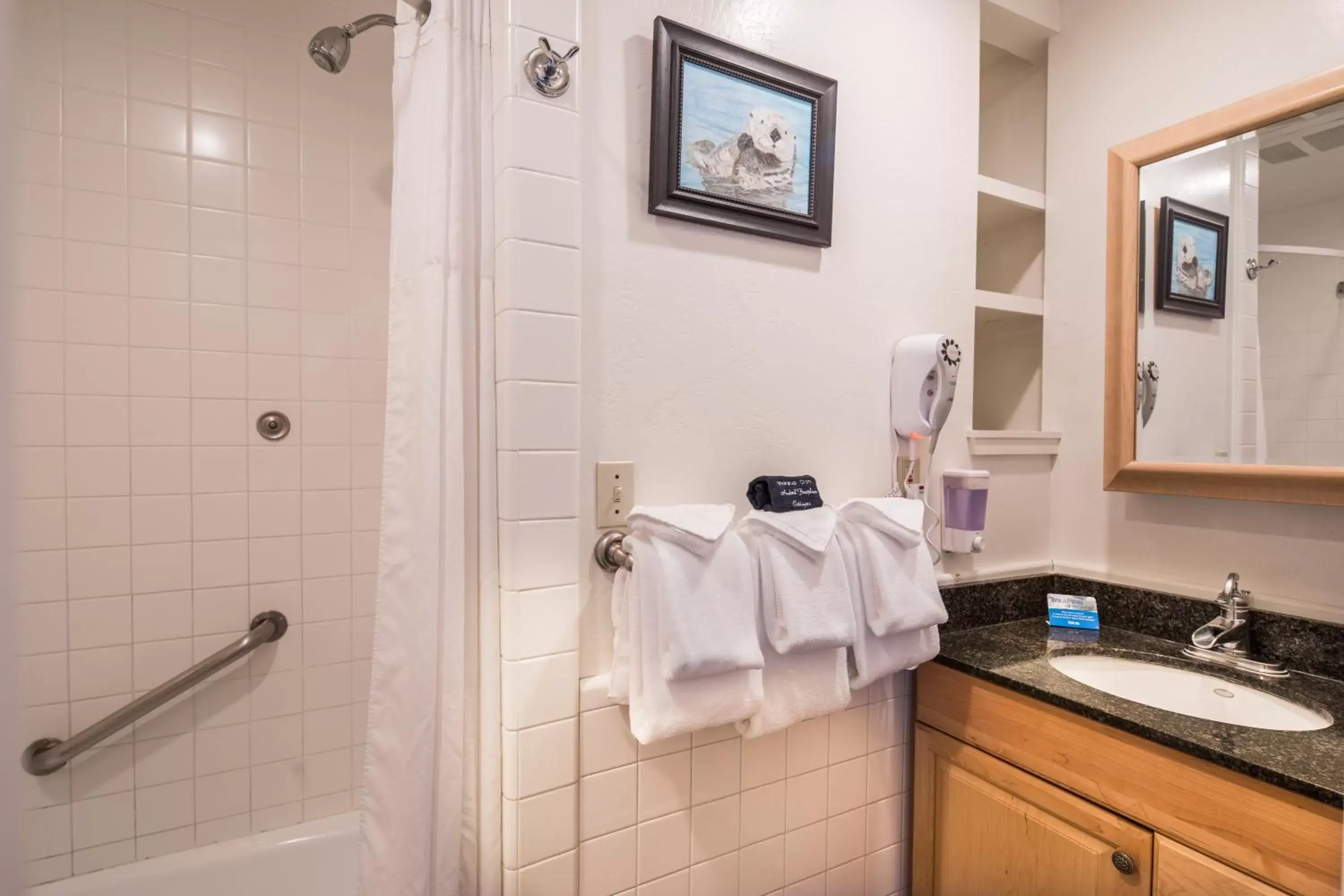 Bathroom in Andril Fireplace Cottages