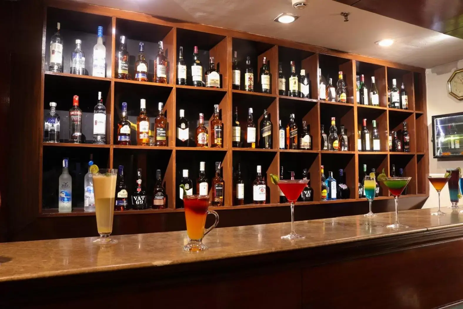 Lounge/Bar in Le Lac Sarovar Portico- Ranchi