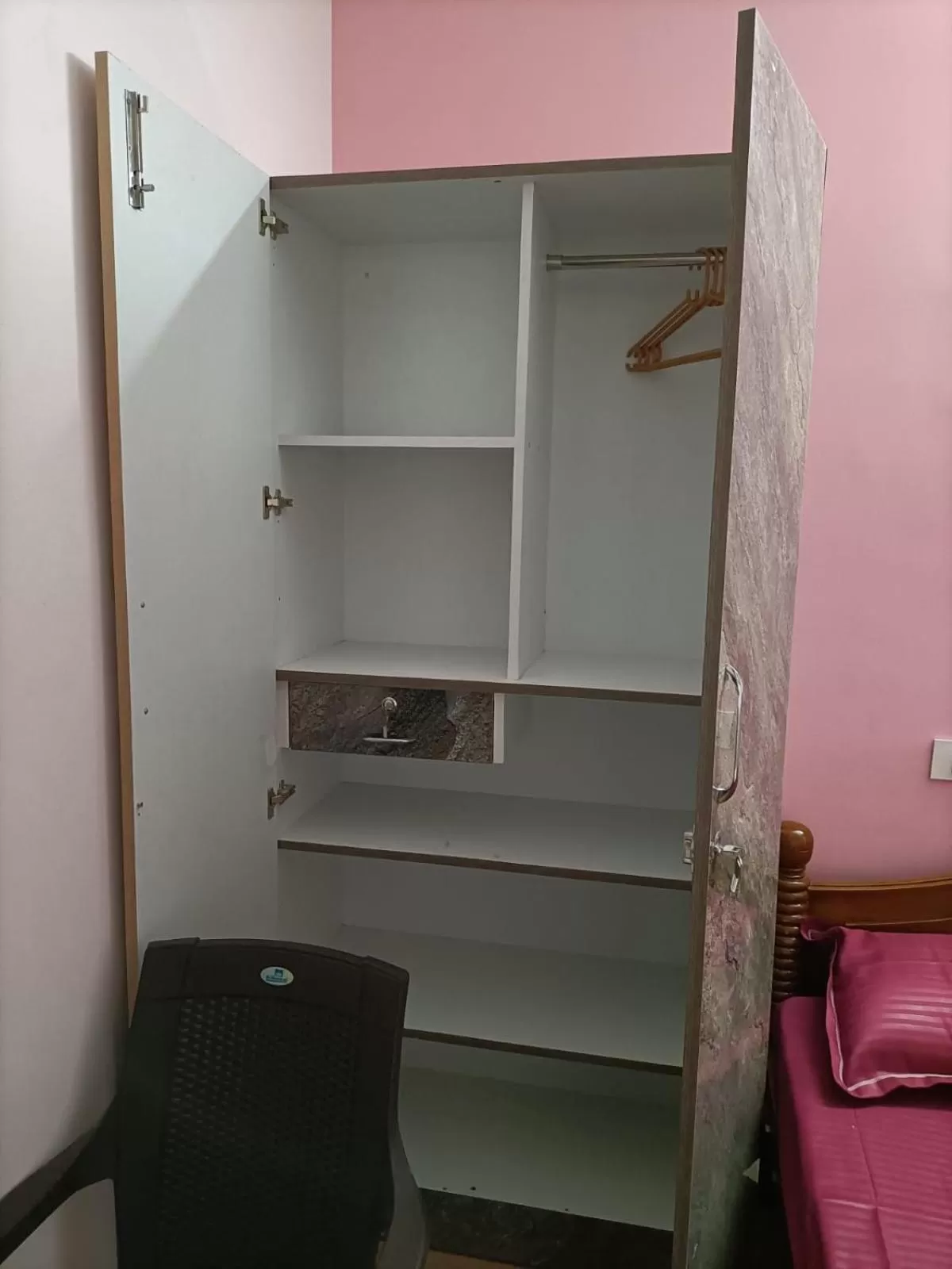 wardrobe, Bathroom in Doctor's Homestay