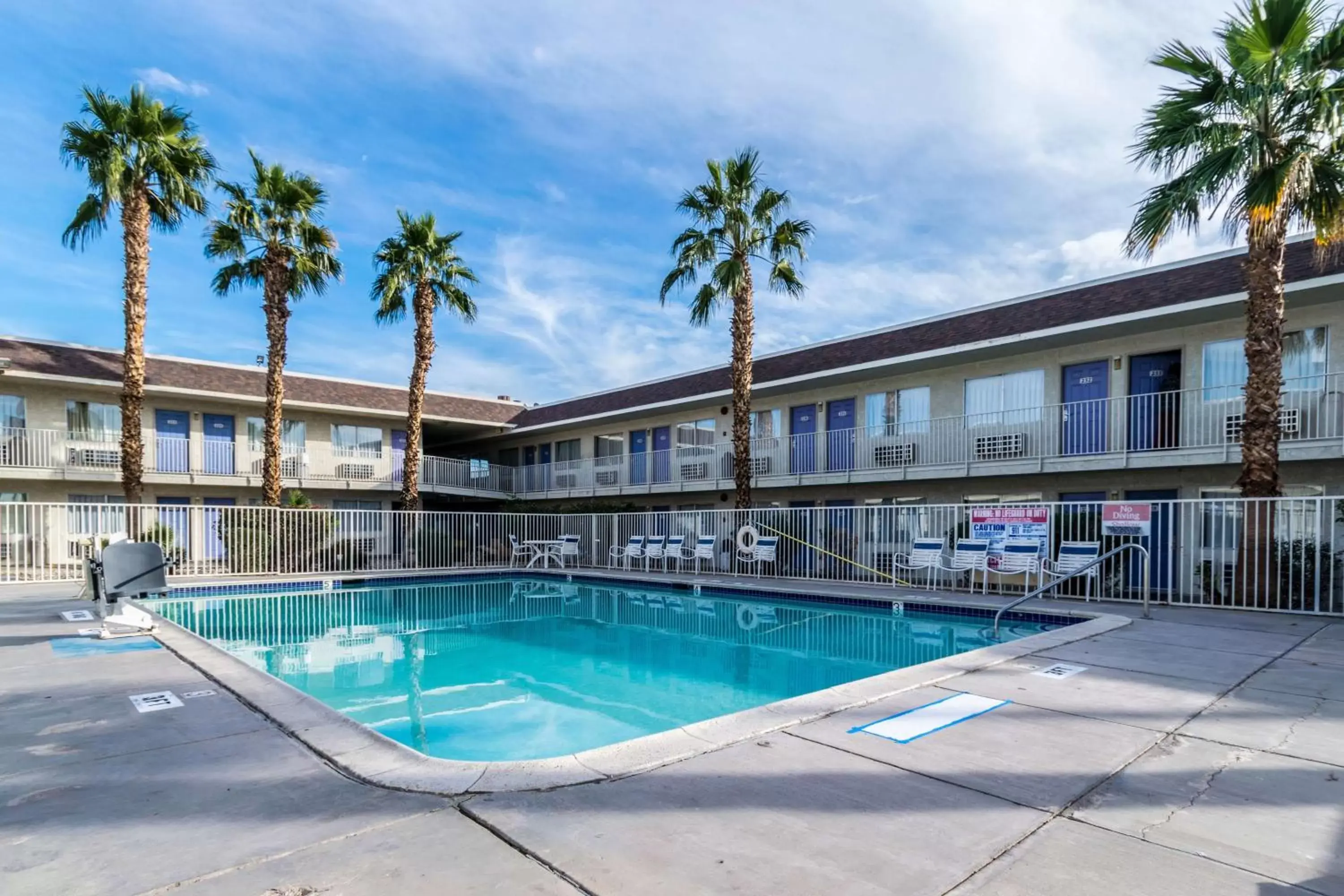 Patio, Swimming Pool in Motel 6-El Centro, CA